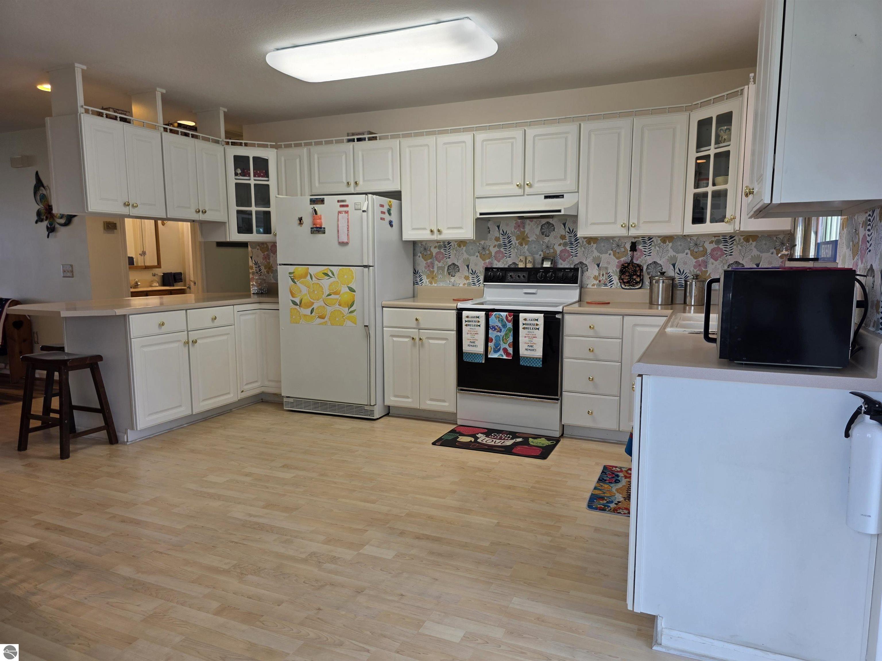 808 W Lake Street, Tawas City, MI 48763 — Photo 10