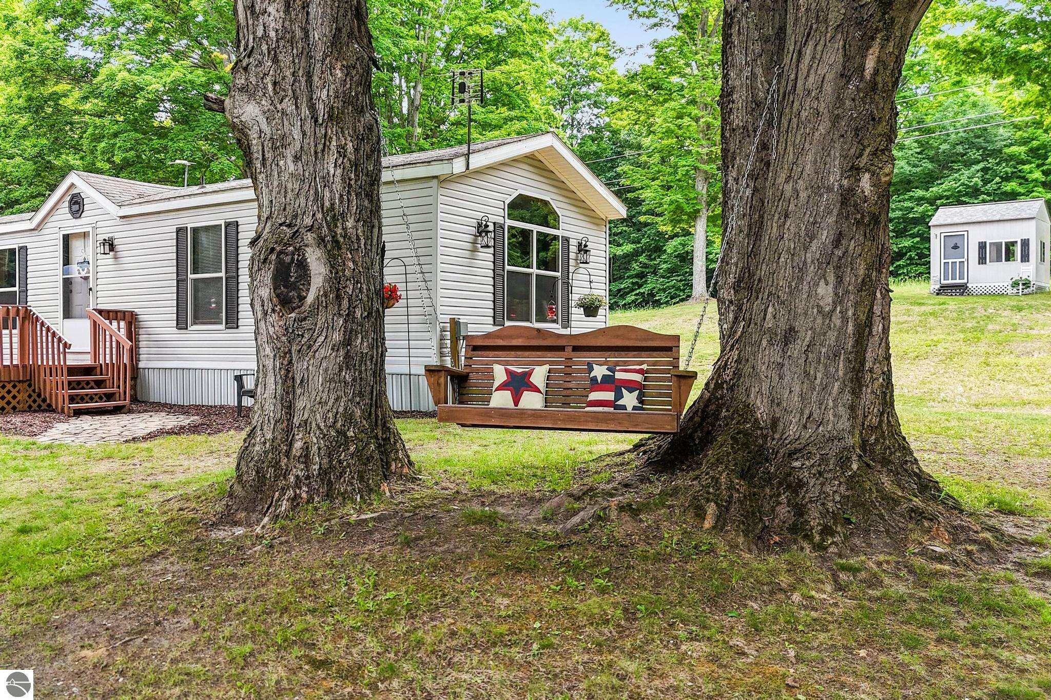 7346 Traverse Road, Thompsonville, MI 49683 — Photo 12