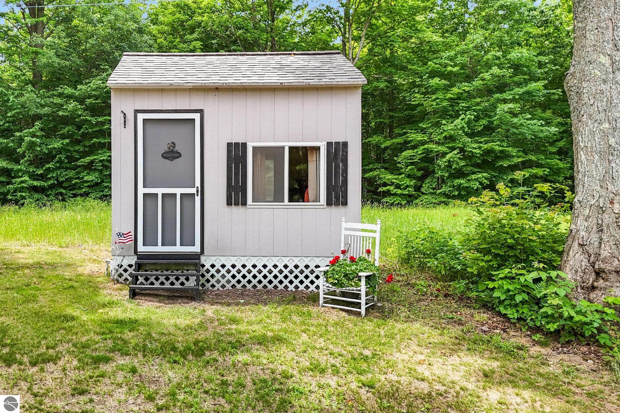 7346 Traverse Road, Thompsonville, MI 49683 — Photo 14