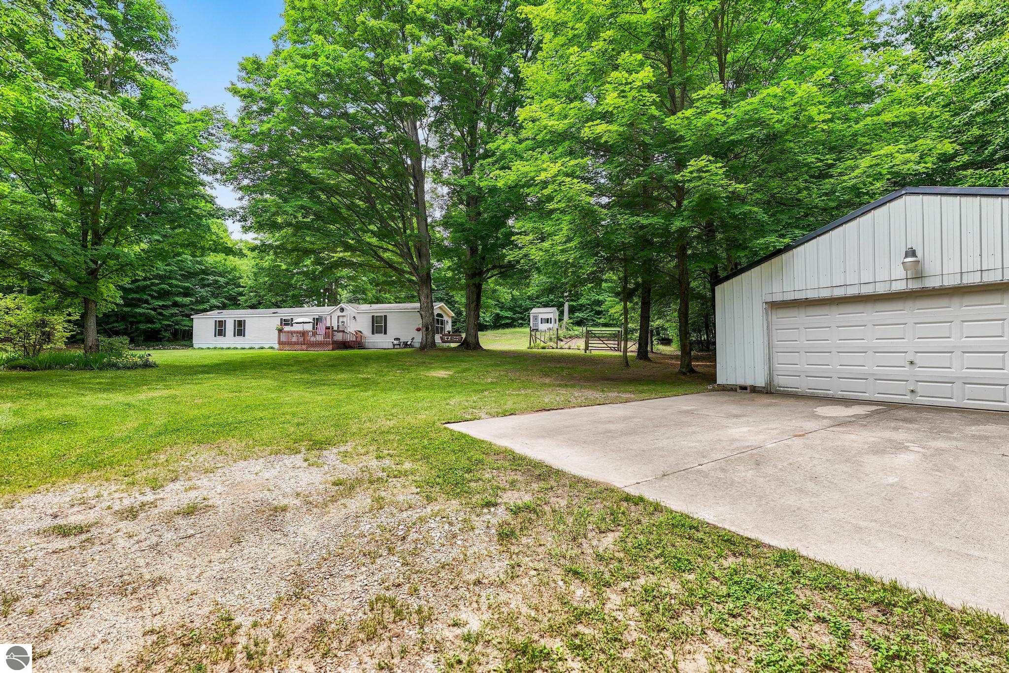 7346 Traverse Road, Thompsonville, MI 49683 — Photo 23