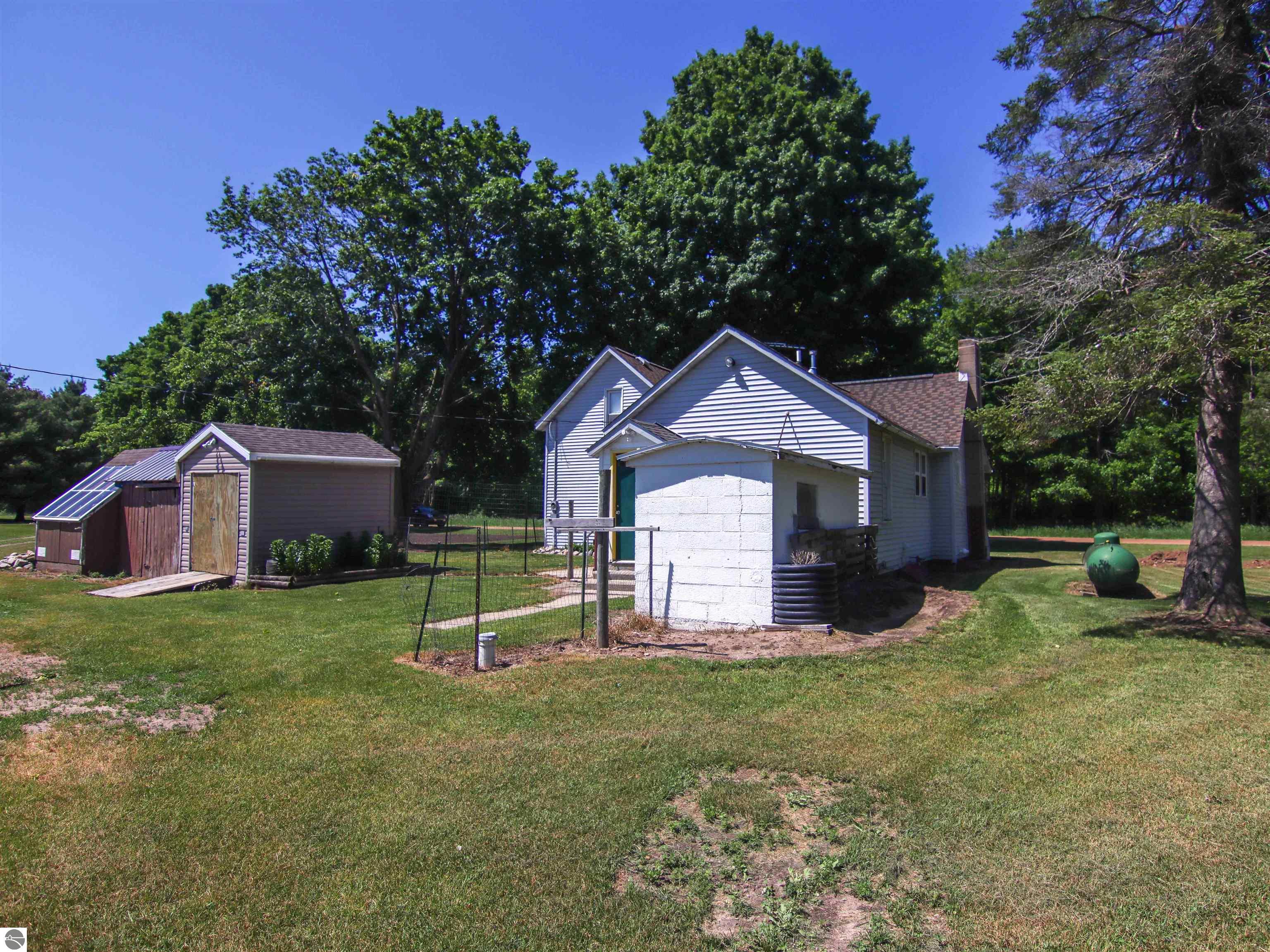 21935 Read Road, Copemish, MI 49625 — Photo 4