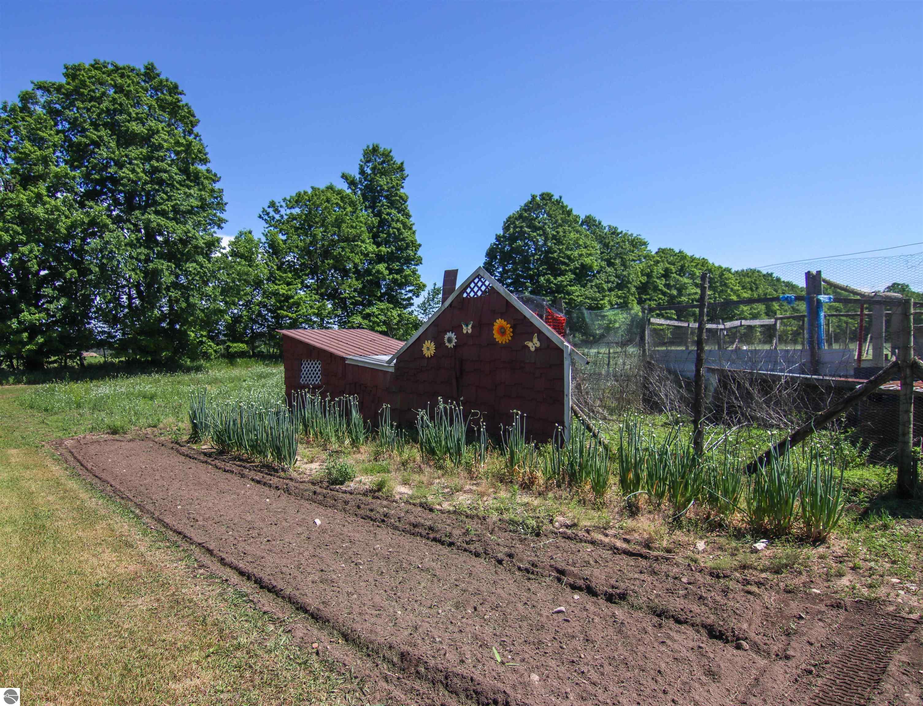 21935 Read Road, Copemish, MI 49625 — Photo 6