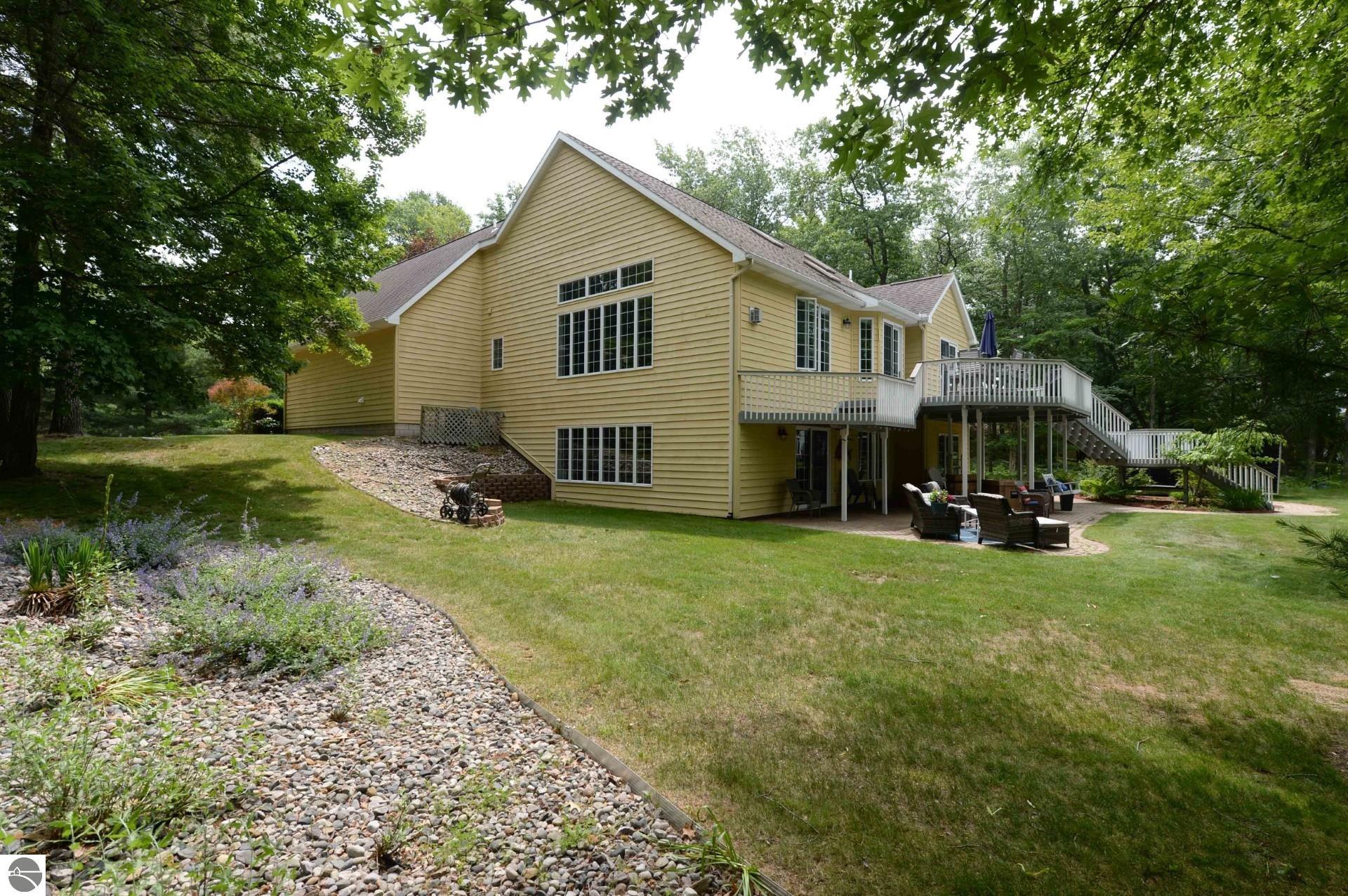 7021 Lakewood Drive, Oscoda, MI 48750 — Photo 11