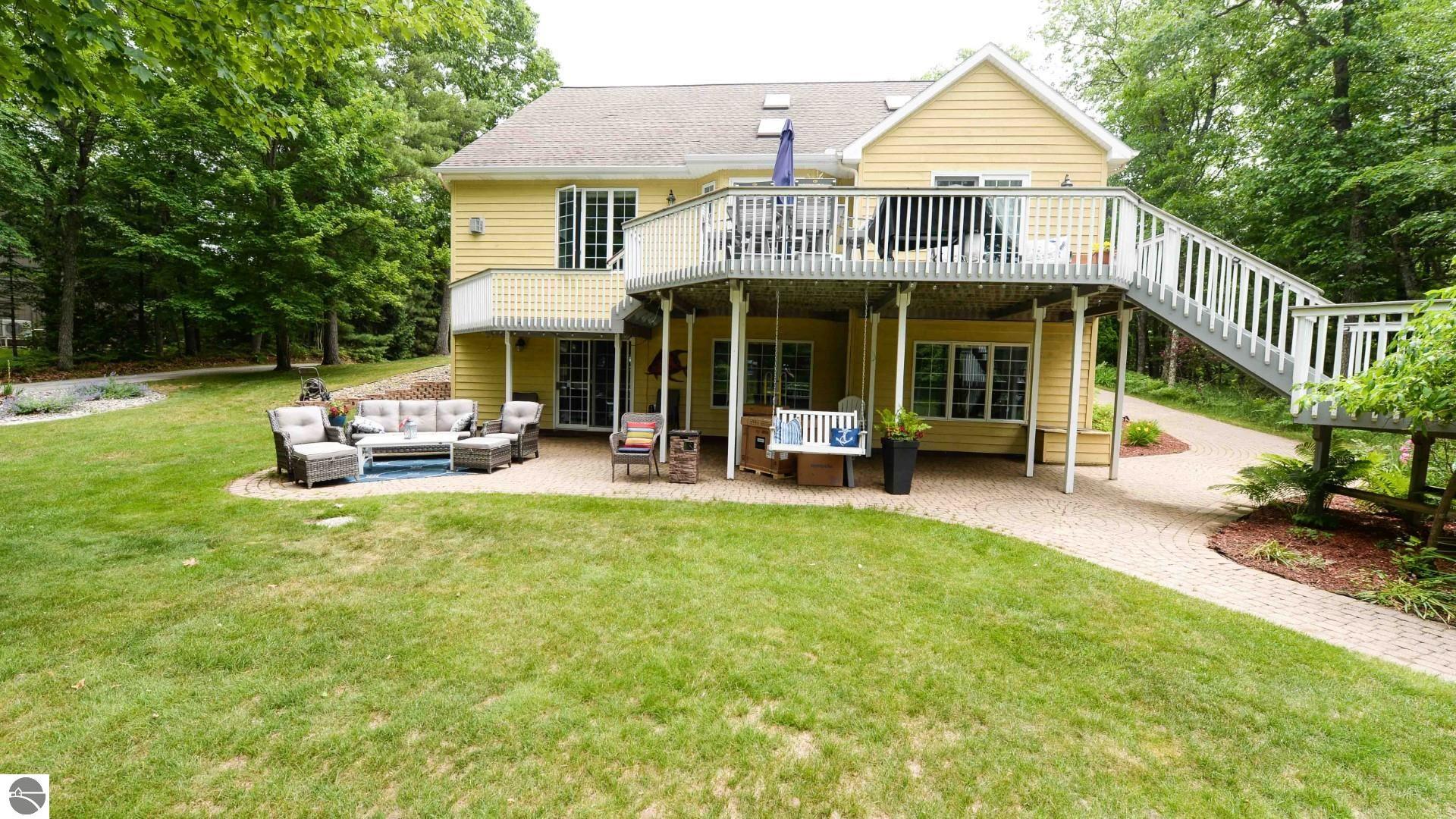 7021 Lakewood Drive, Oscoda, MI 48750 — Photo 17