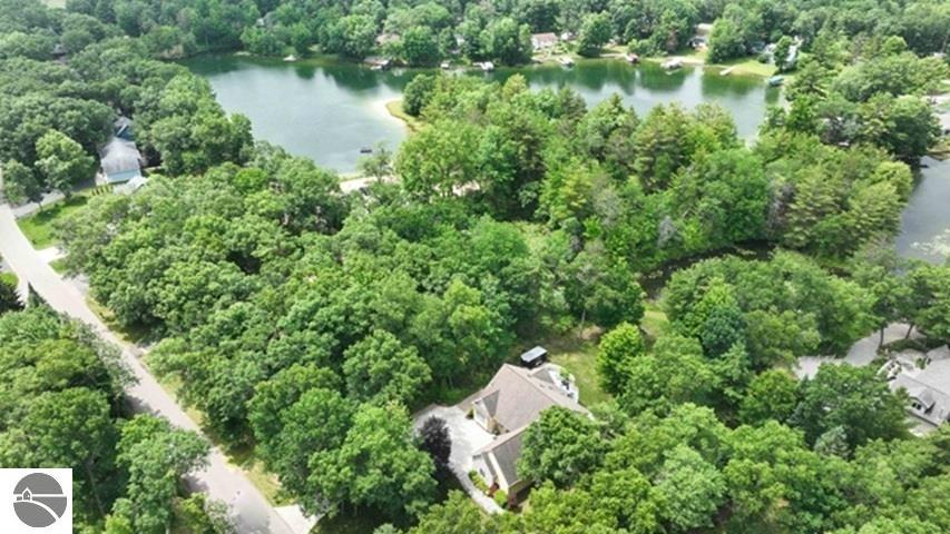 7021 Lakewood Drive, Oscoda, MI 48750 — Photo 3