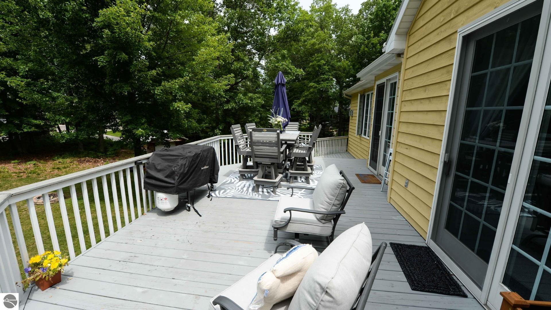7021 Lakewood Drive, Oscoda, MI 48750 — Photo 21