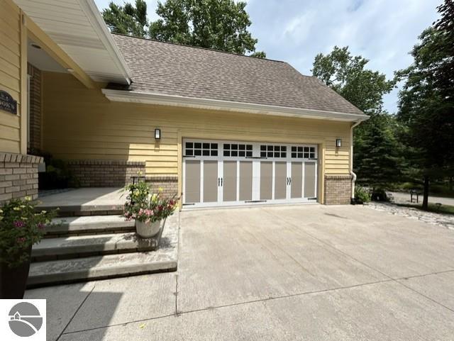 7021 Lakewood Drive, Oscoda, MI 48750 — Photo 32