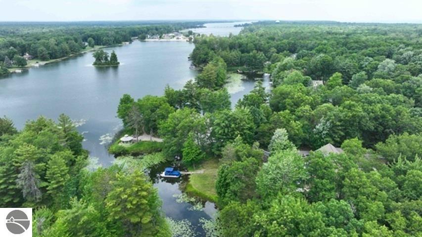 7021 Lakewood Drive, Oscoda, MI 48750 — Photo 6