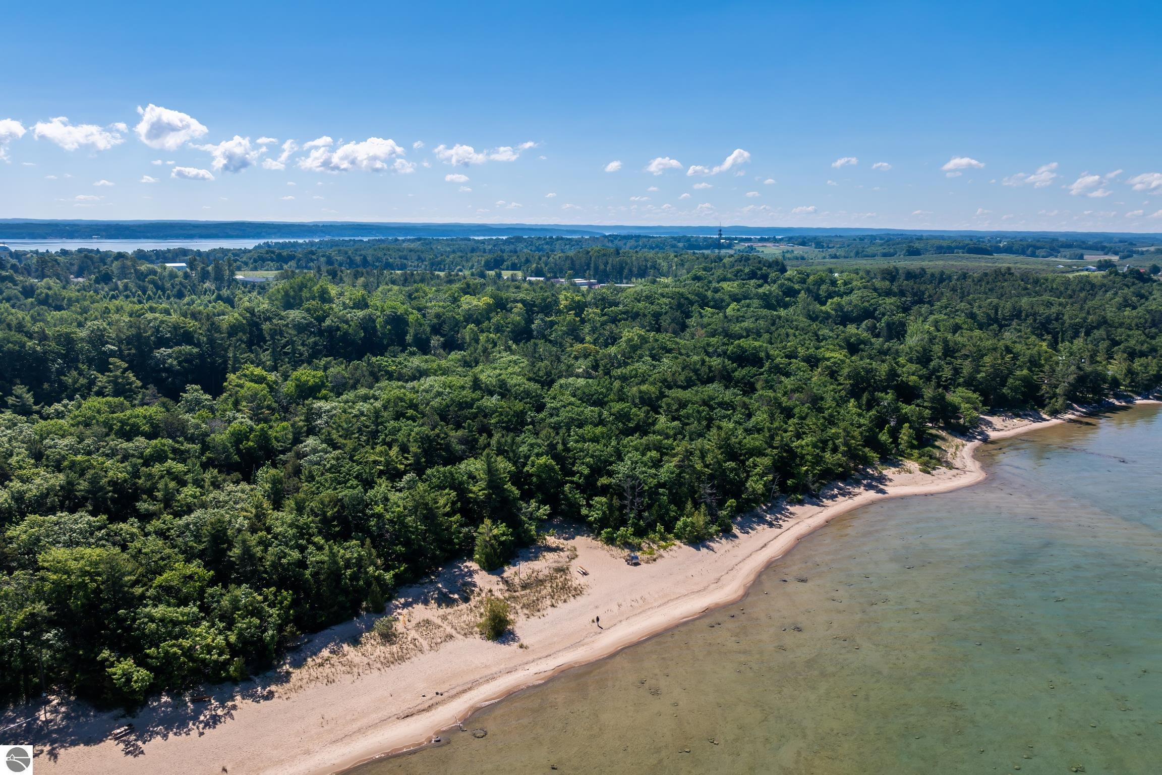 906 Livingston, Elk Rapids, MI 49629 — Photo 30