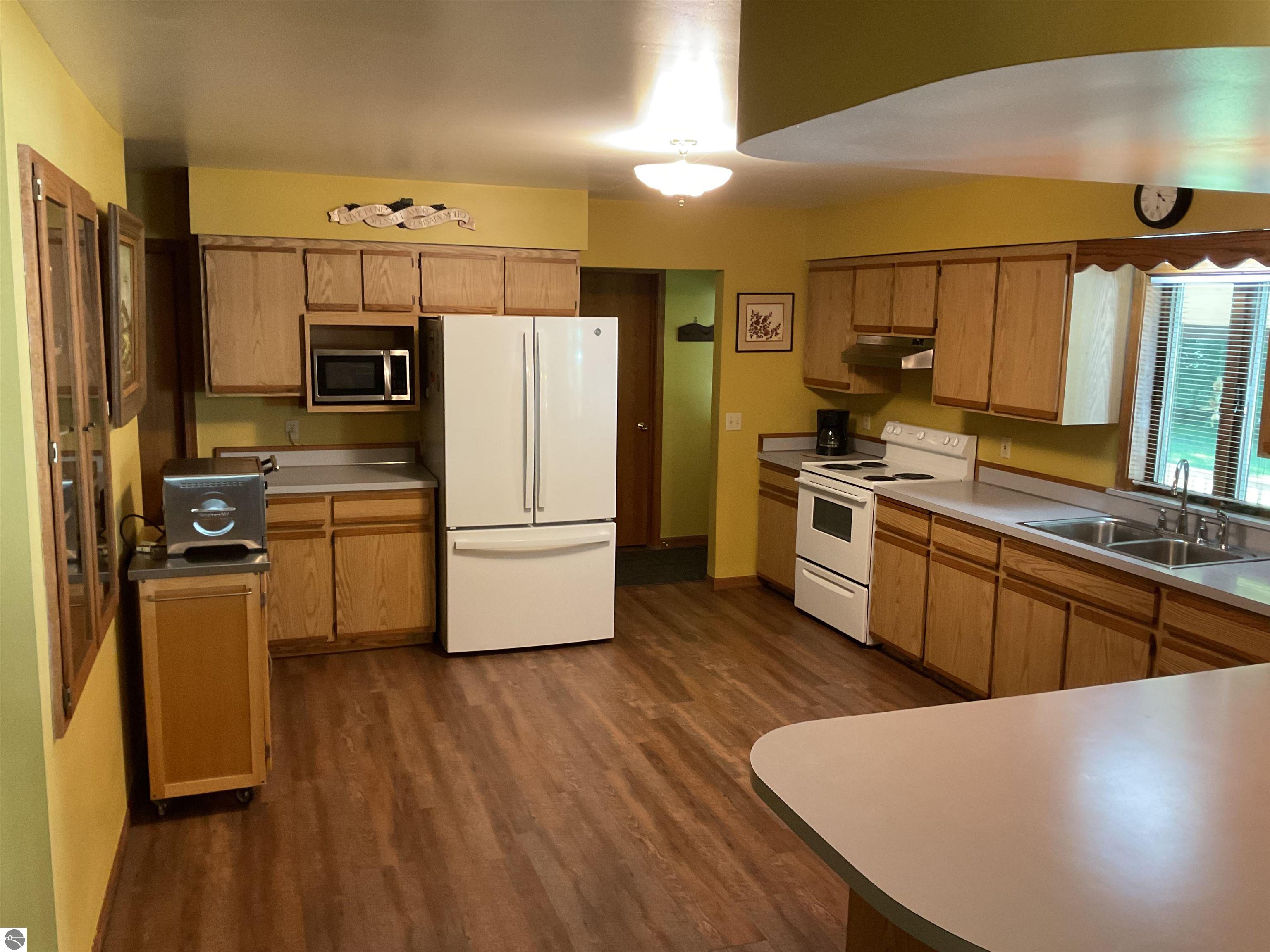 3300 E Arnold Lake Road, Harrison, MI 48625 — Photo 15