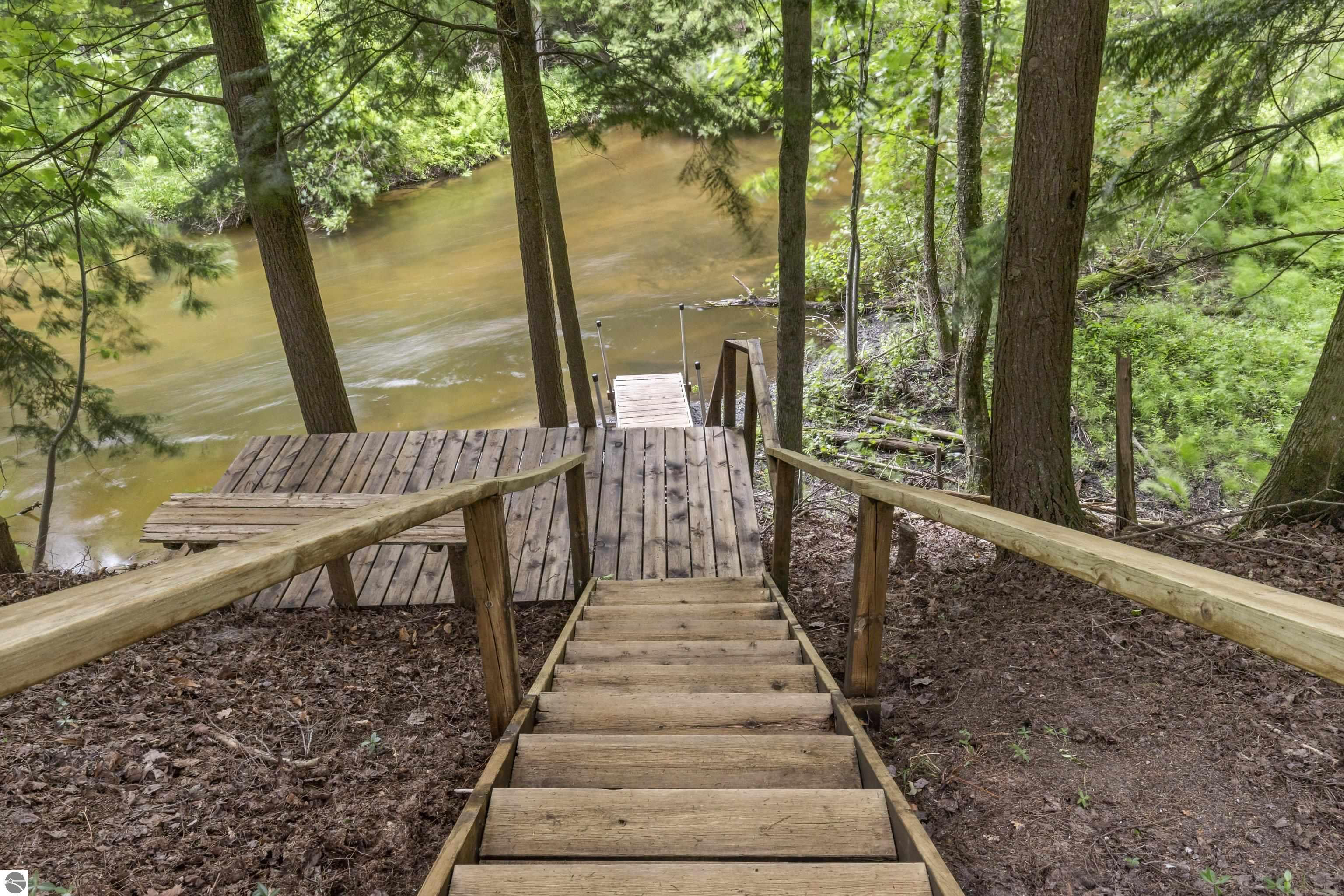 15620 Betsie River Drive, Thompsonville, MI 49683 — Photo 14