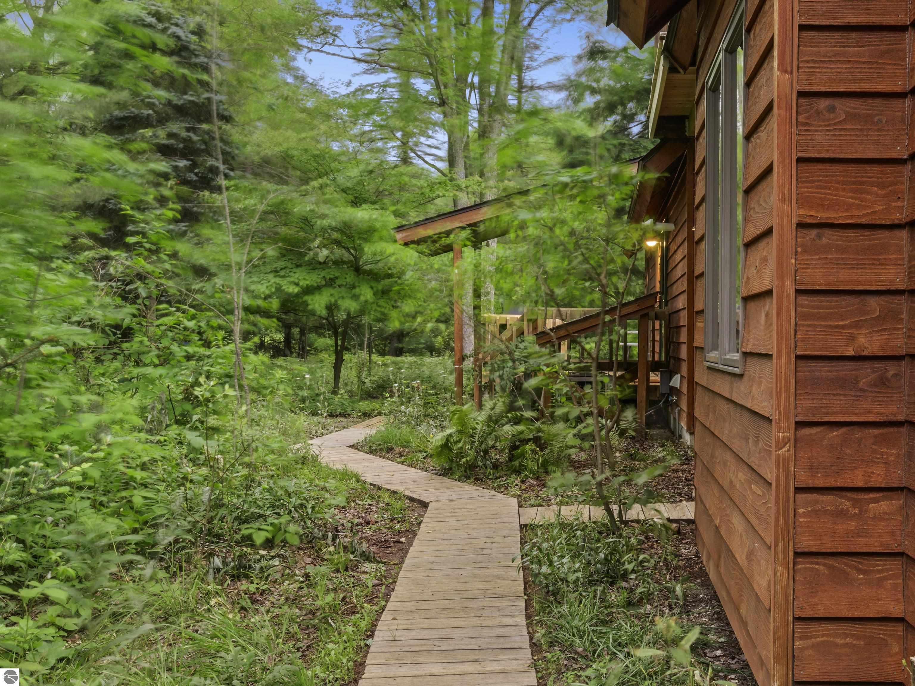 15620 Betsie River Drive, Thompsonville, MI 49683 — Photo 8