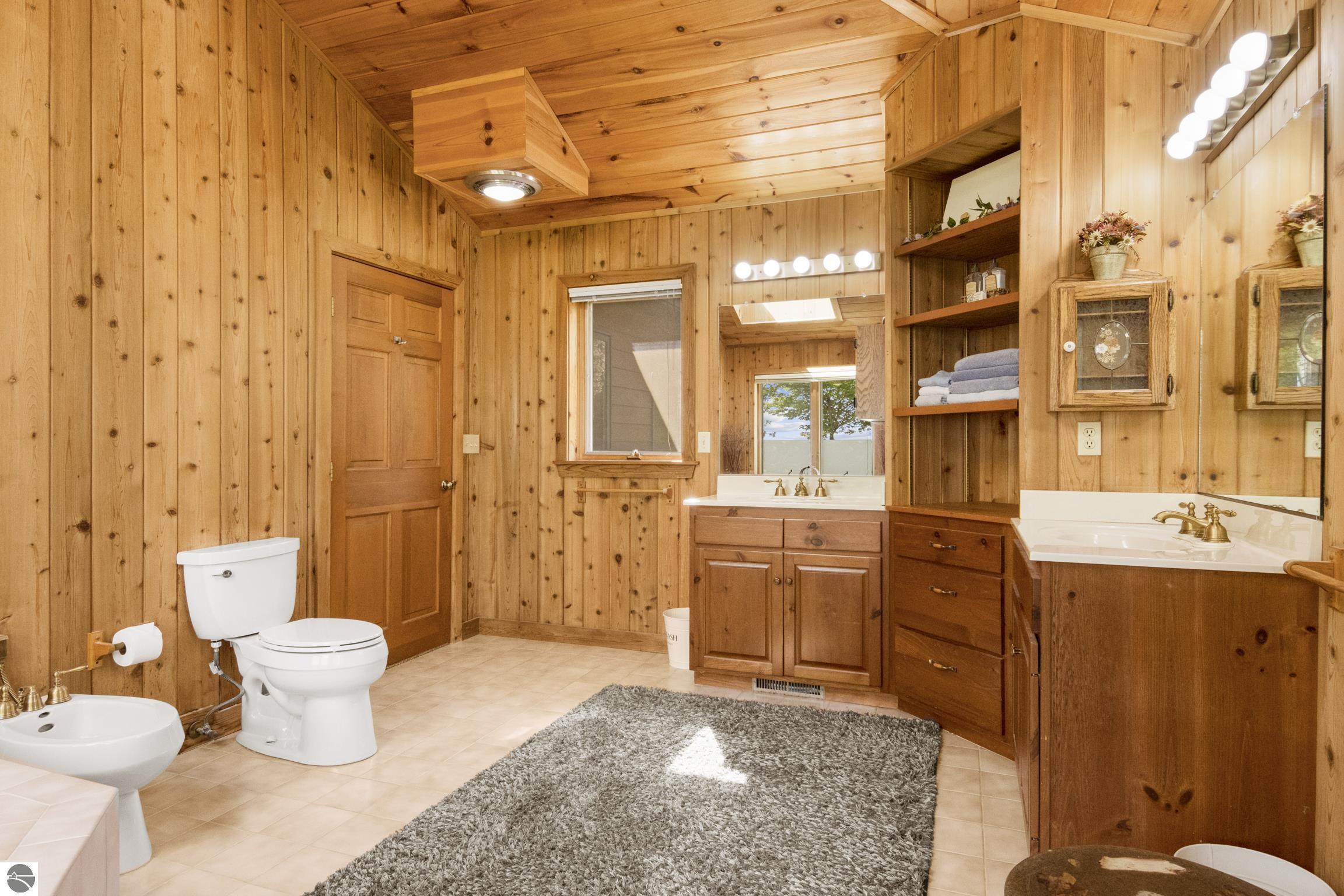 9421 Fairview Avenue, Williamsburg, MI 49690 — Photo 26