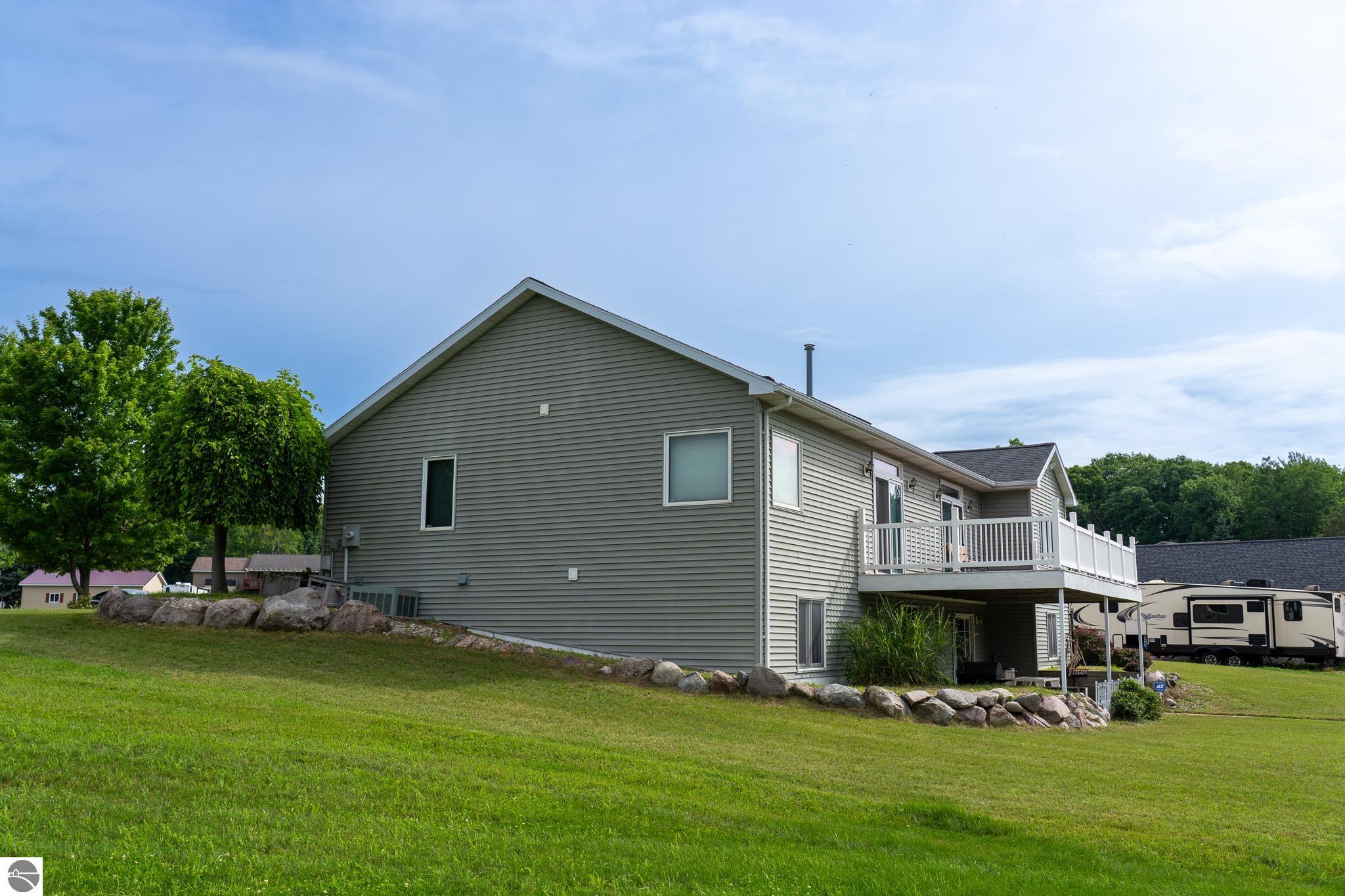 1081 Bundy Drive, Lake Isabella, MI 48893 — Photo 12