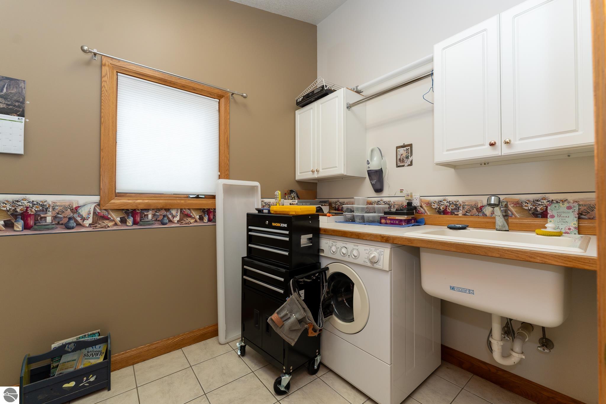 1081 Bundy Drive, Lake Isabella, MI 48893 — Photo 45