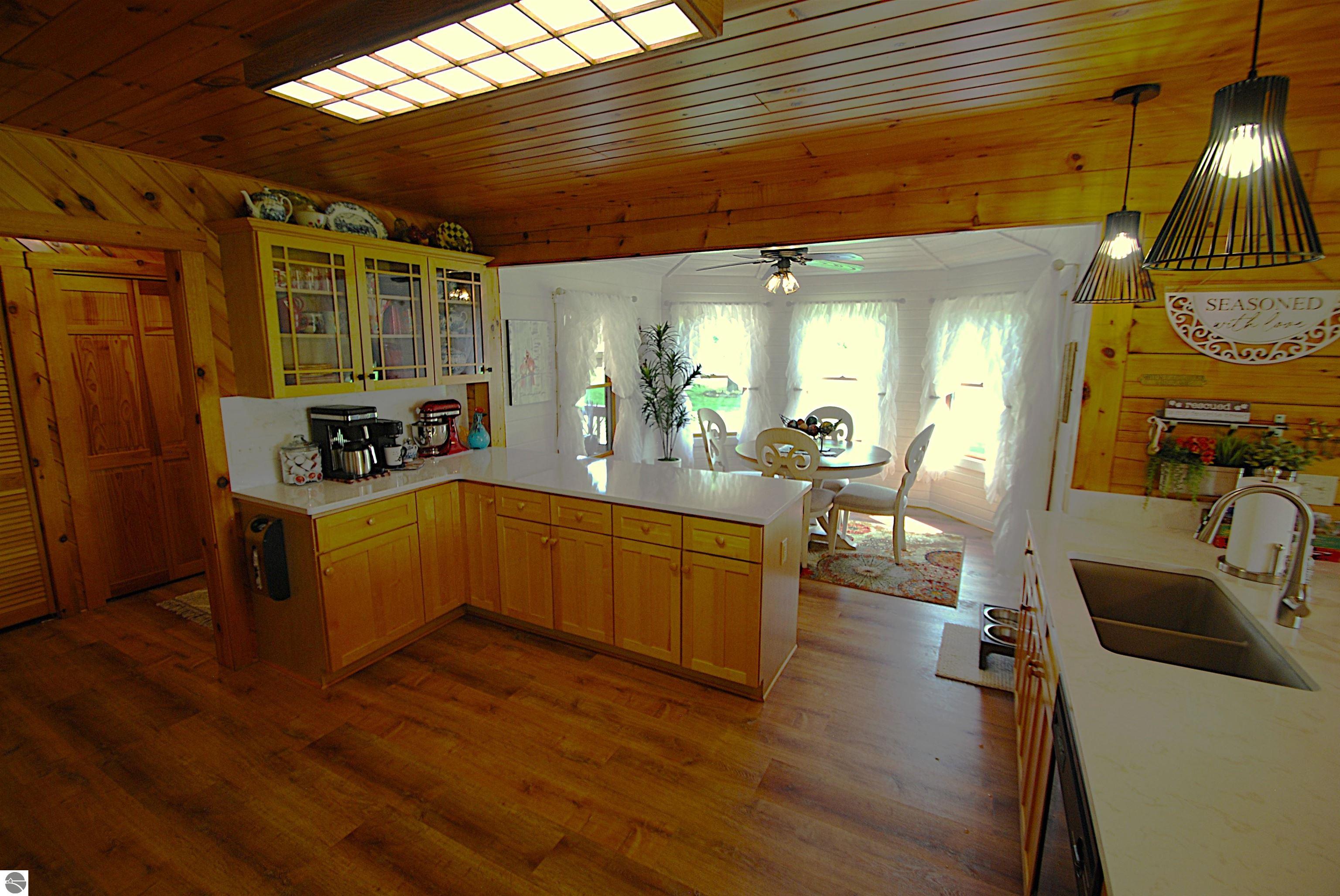 5592 Linksview Way, Gladwin, MI 48624 — Photo 13