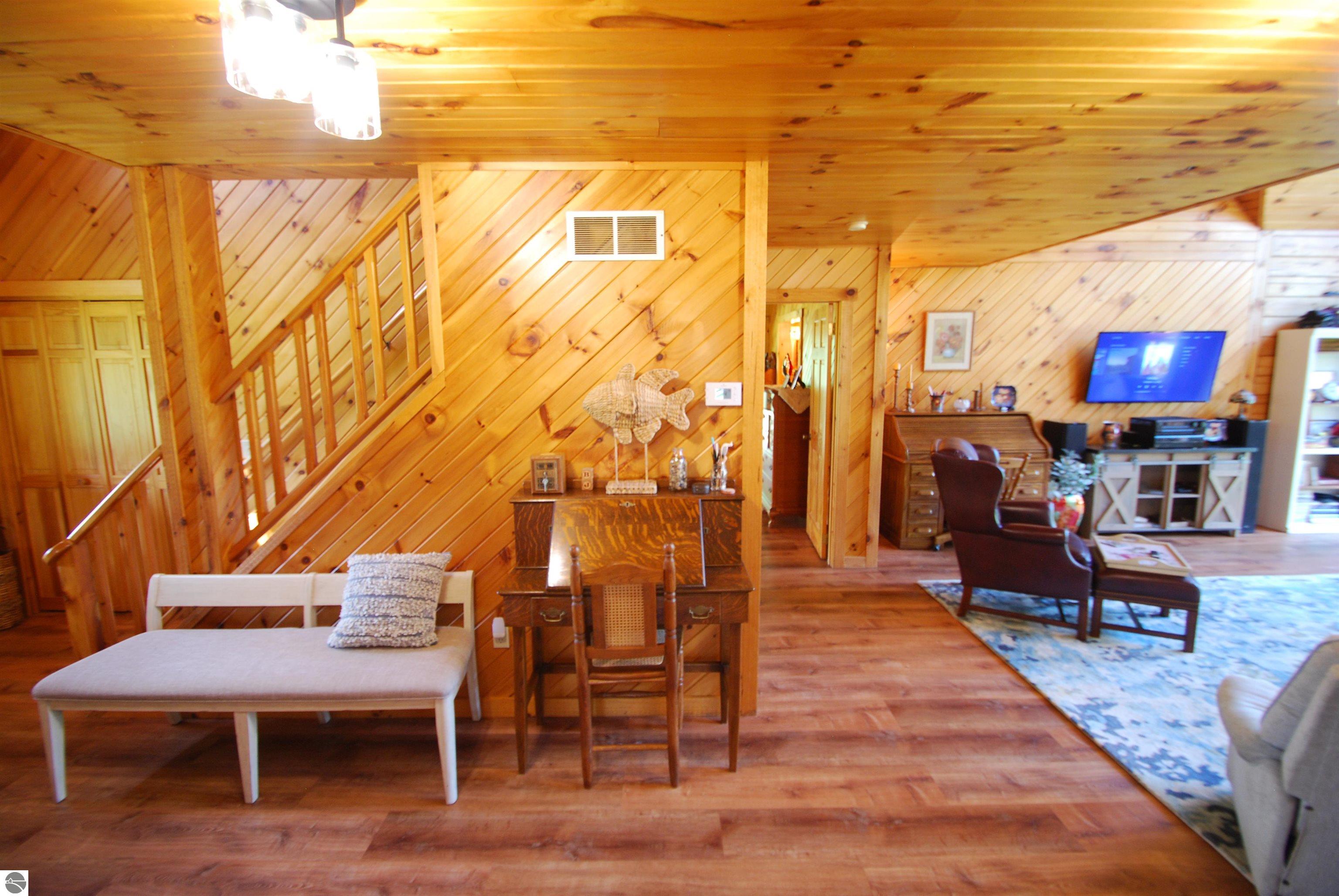 5592 Linksview Way, Gladwin, MI 48624 — Photo 20