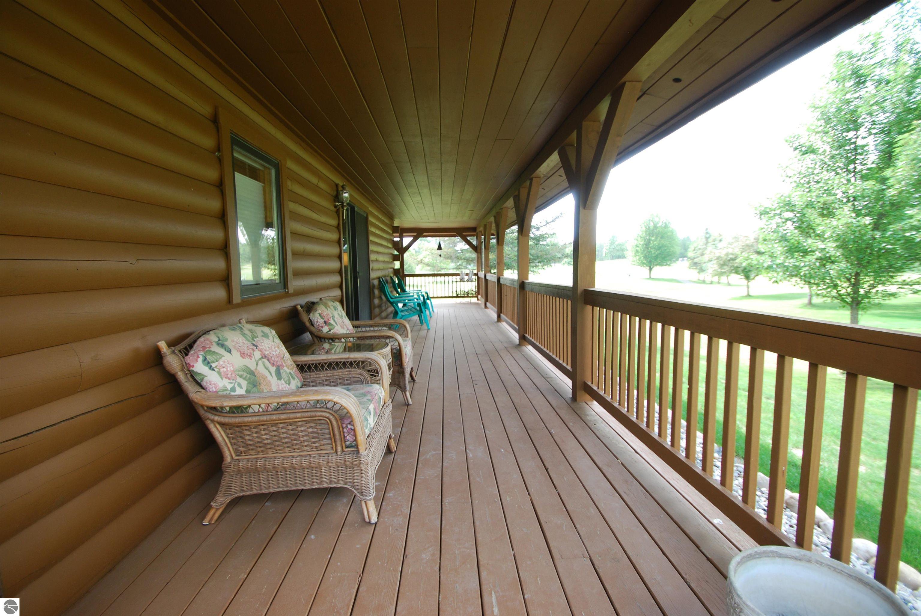5592 Linksview Way, Gladwin, MI 48624 — Photo 3