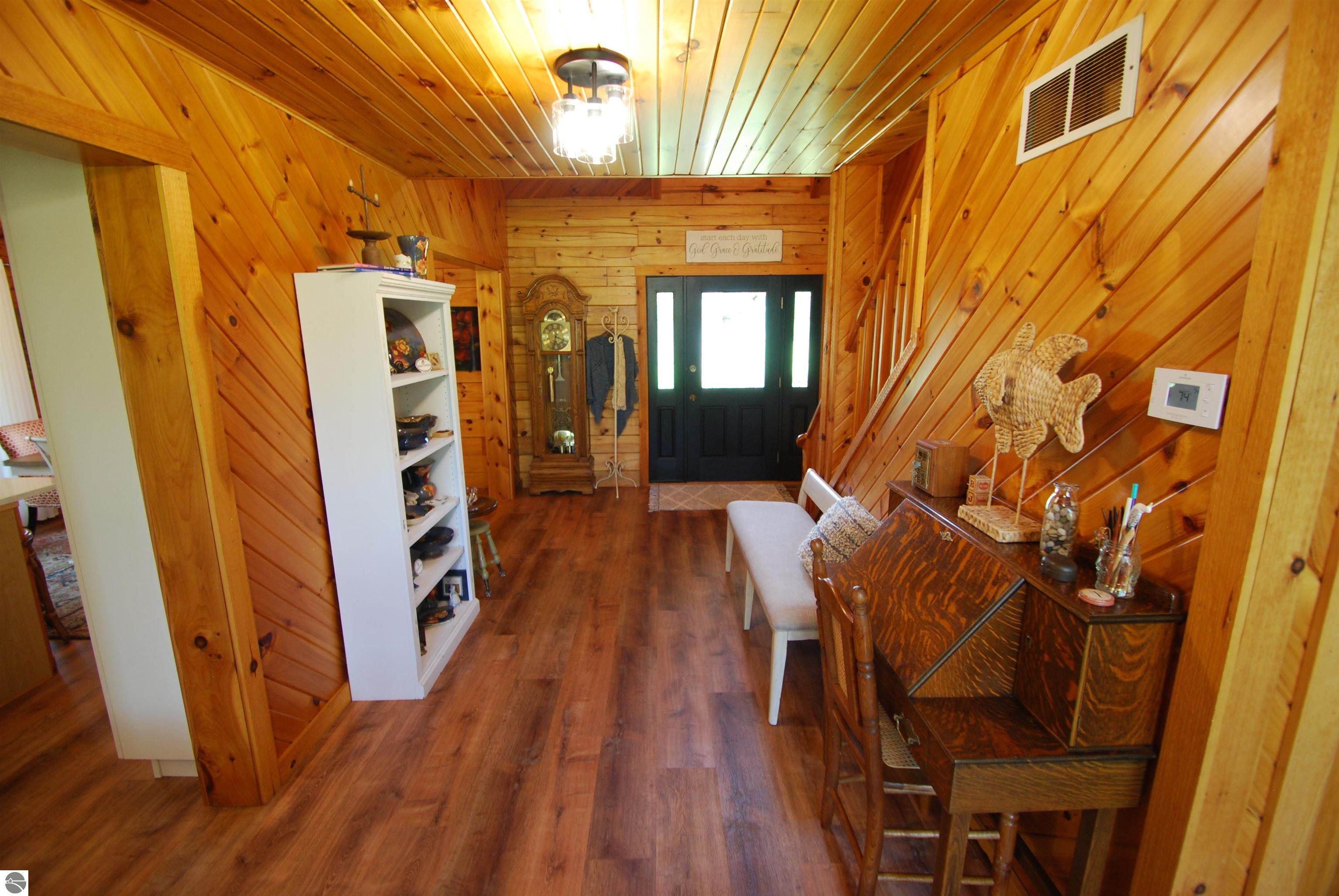 5592 Linksview Way, Gladwin, MI 48624 — Photo 38