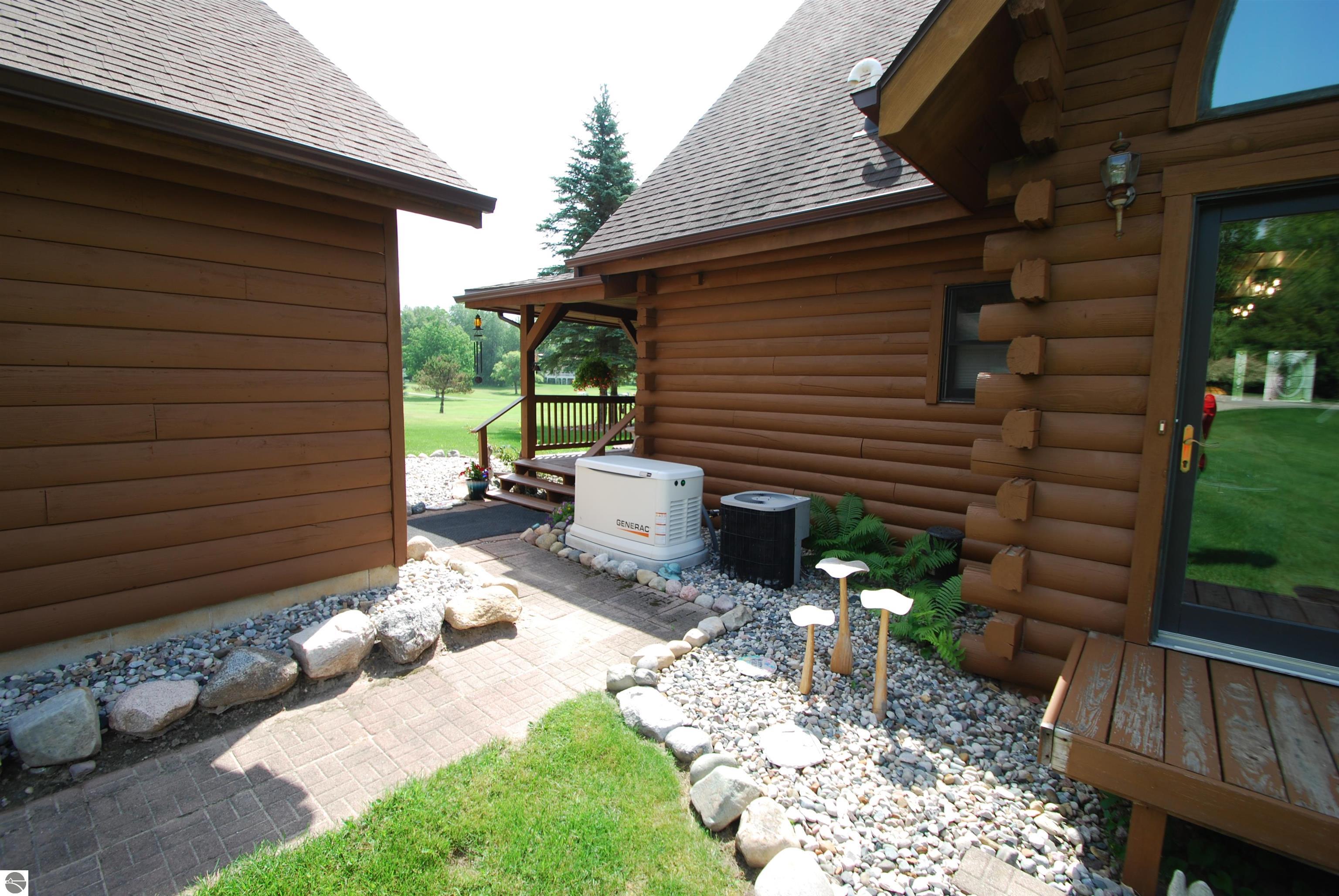 5592 Linksview Way, Gladwin, MI 48624 — Photo 65
