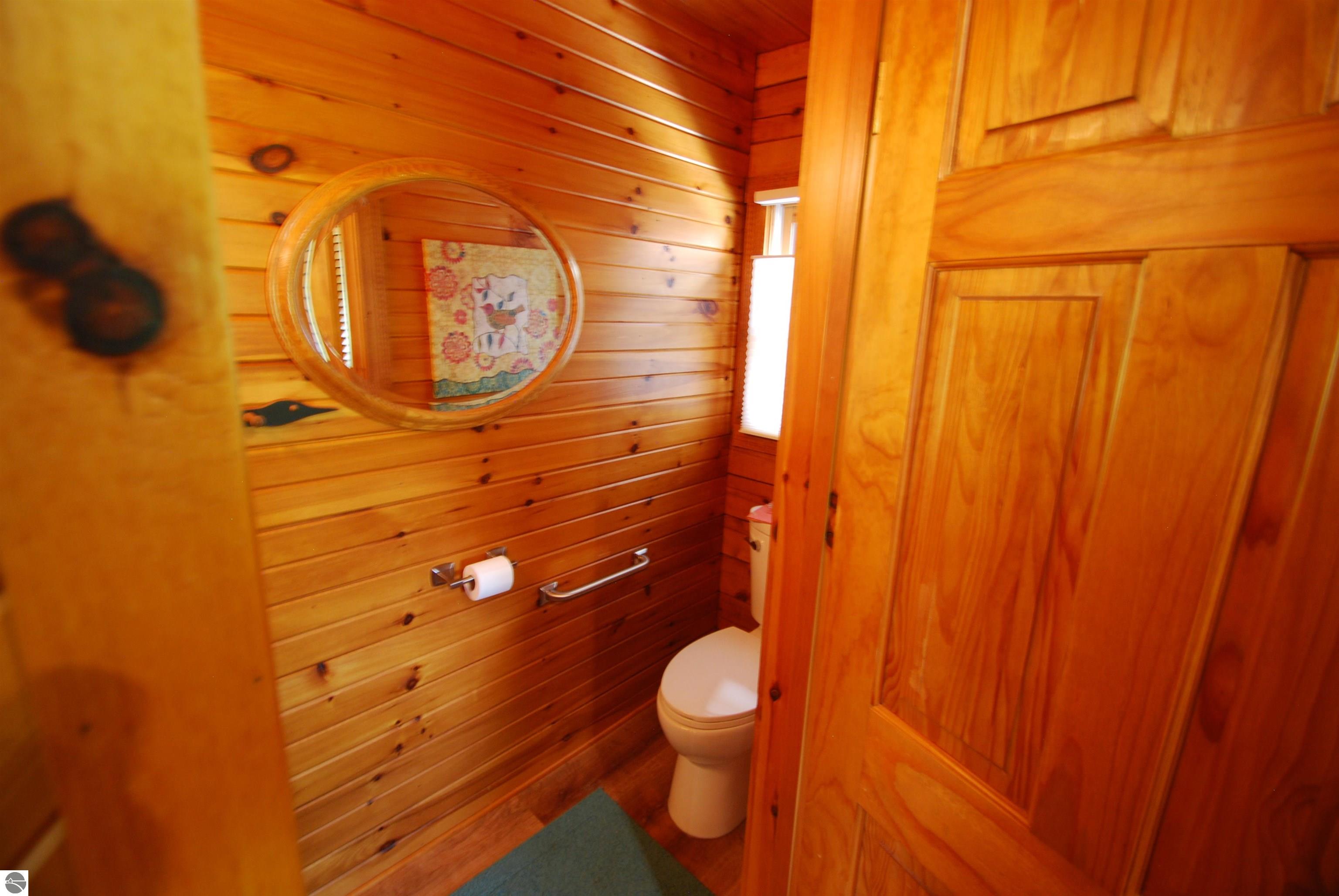5592 Linksview Way, Gladwin, MI 48624 — Photo 10