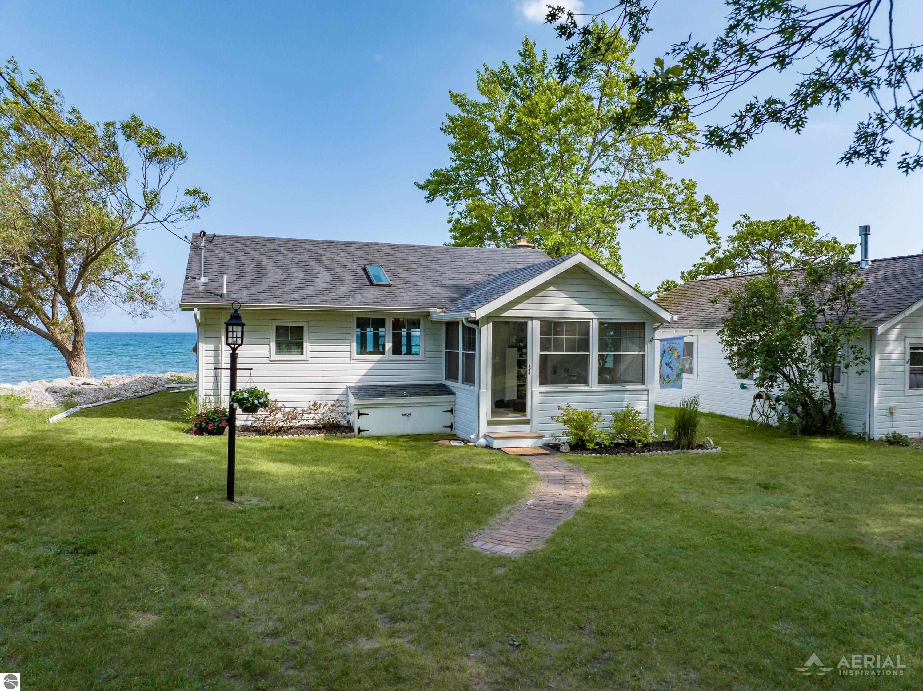 735 West Lane, East Tawas, MI 48730