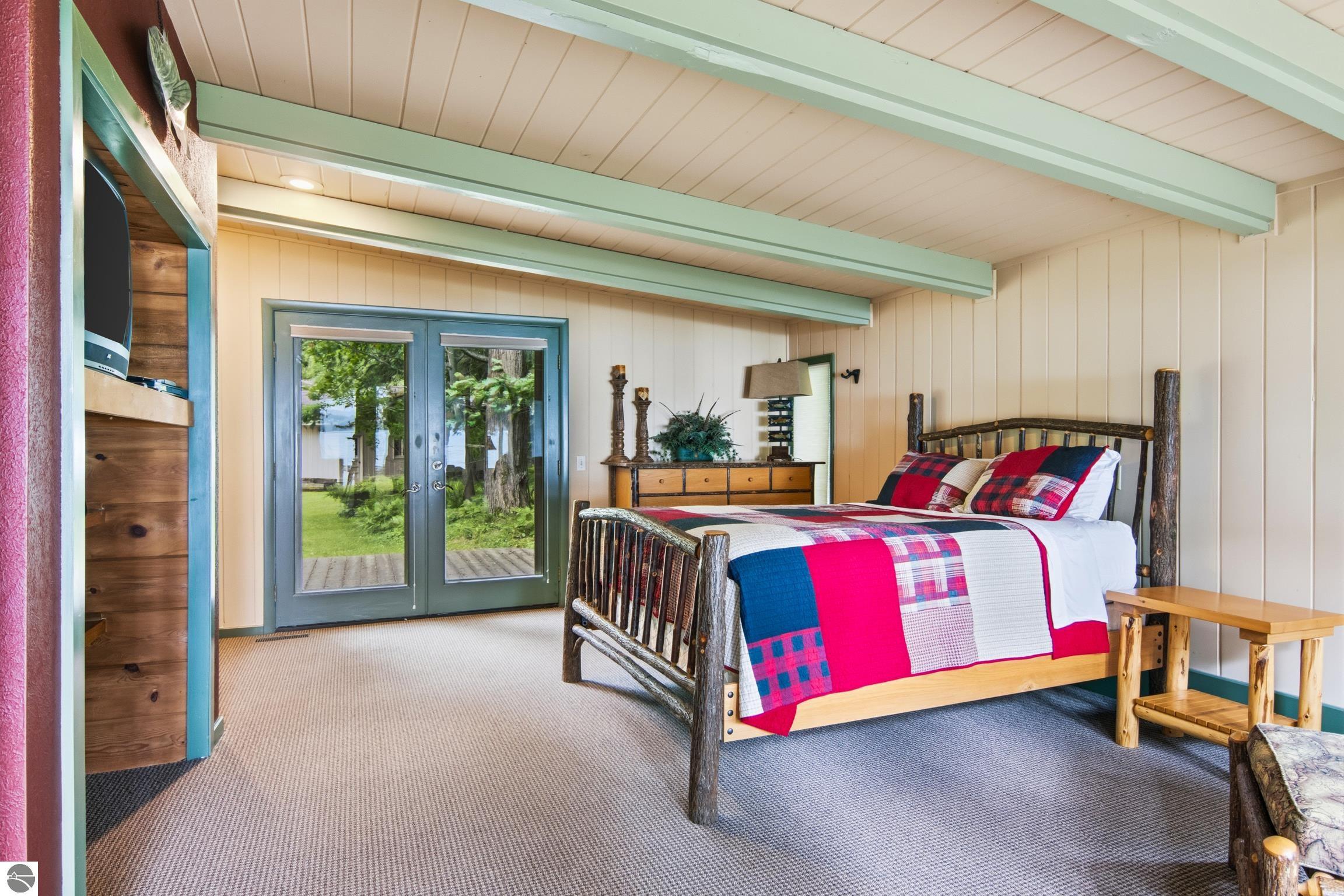 8143 Drake Lane, Williamsburg, MI 49690 — Photo 40