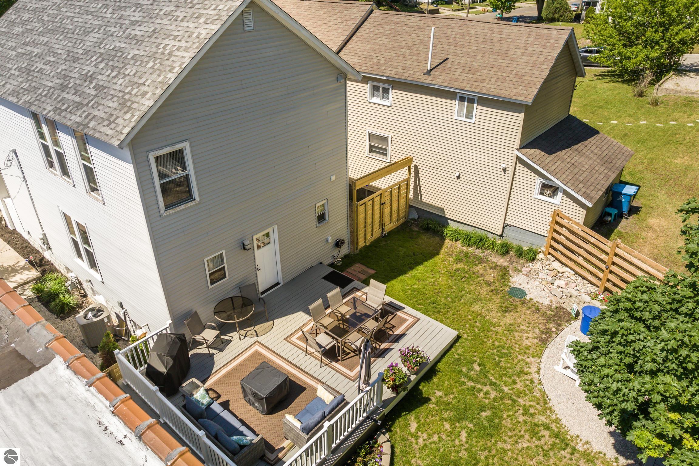 210 Fifth Avenue, Manistee, MI 49660 — Photo 3
