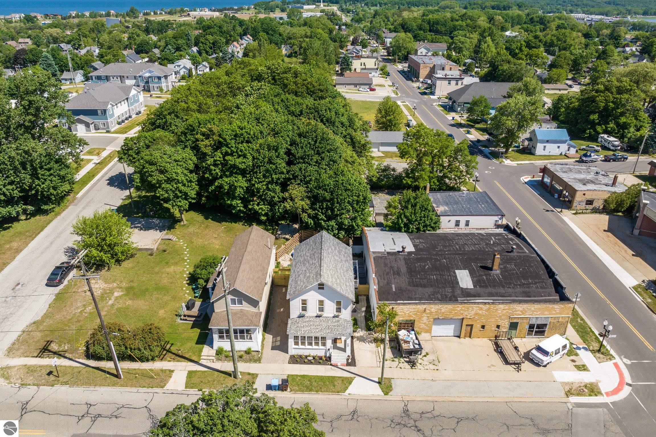 210 Fifth Avenue, Manistee, MI 49660 — Photo 29