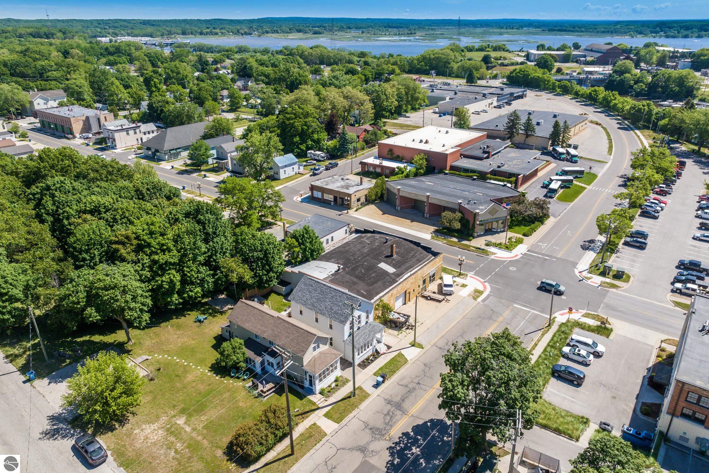 210 Fifth Avenue, Manistee, MI 49660 — Photo 30