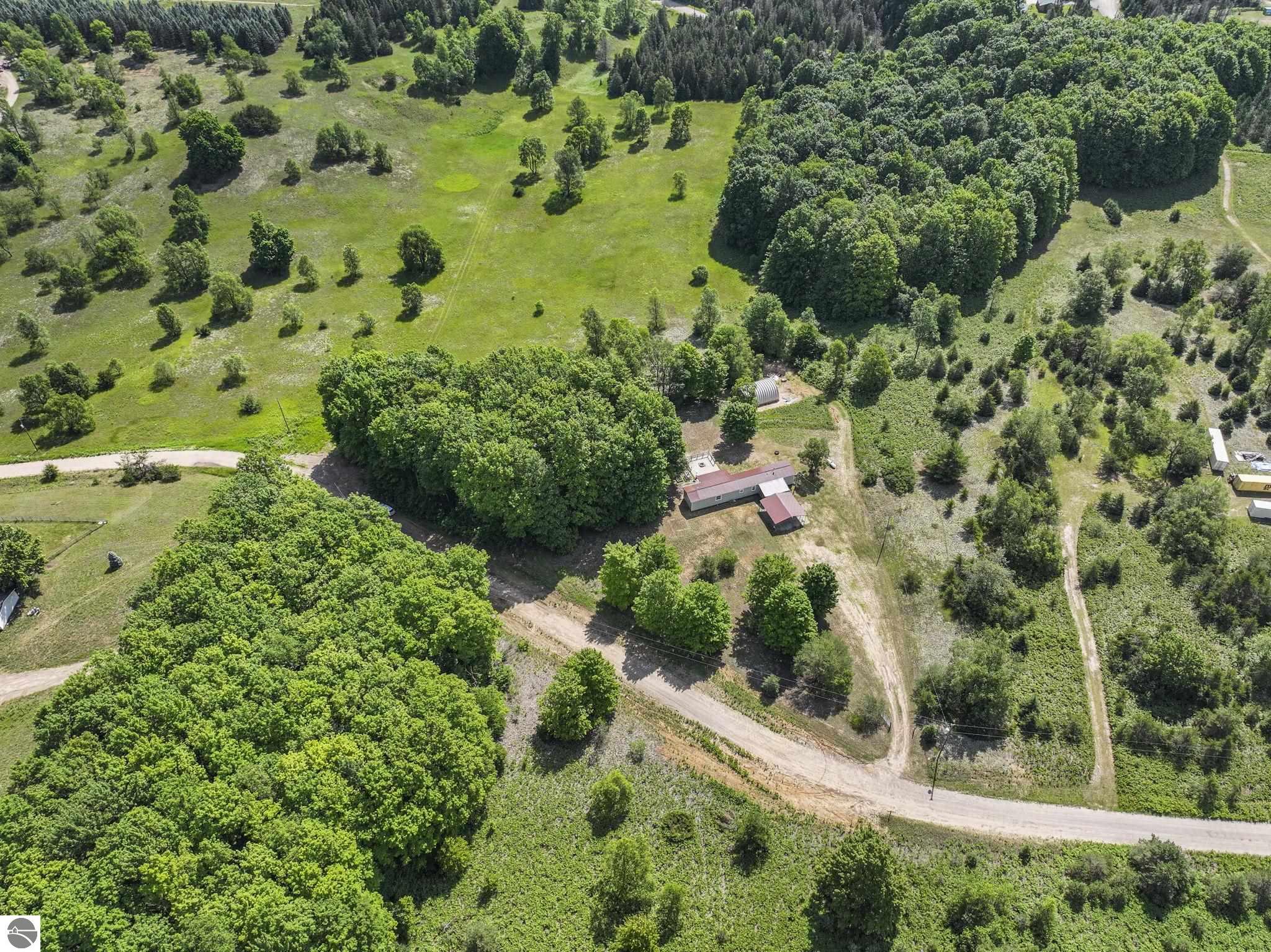4622 Vista Valley Trail, Mesick, MI 49668 — Photo 2