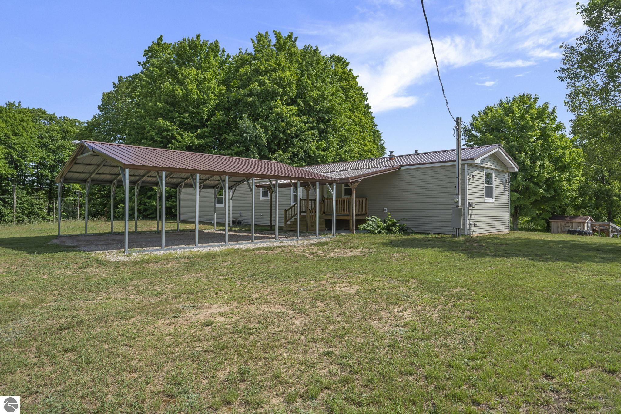 4622 Vista Valley Trail, Mesick, MI 49668 — Photo 4