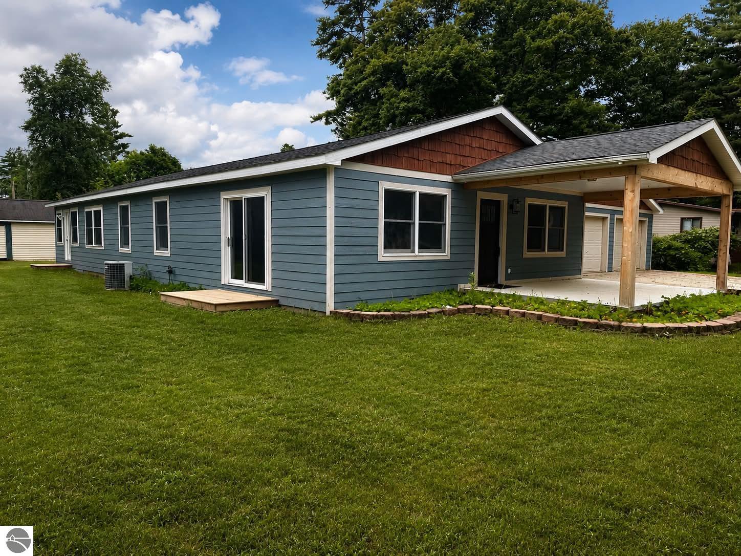 1009 Keystone, Tawas City, MI 48763 — Photo 3