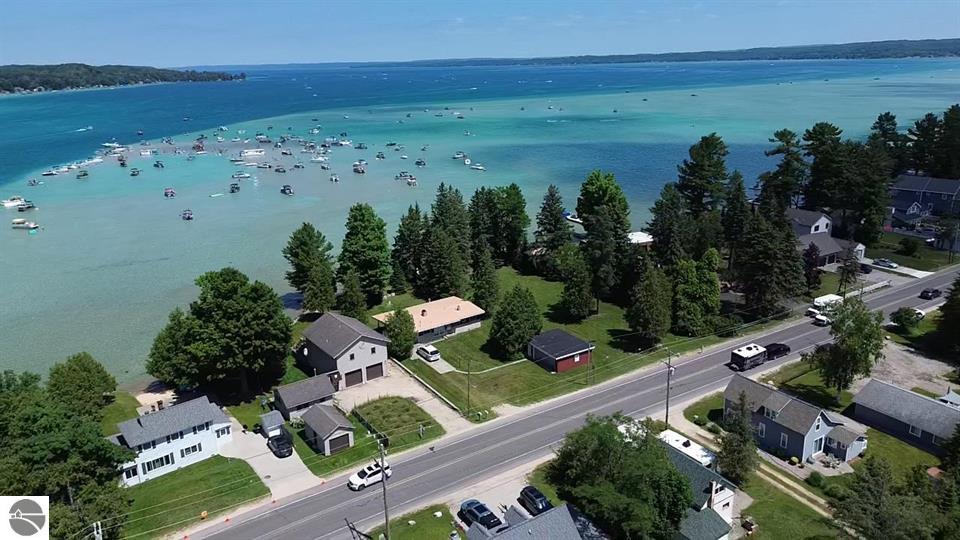 7516 Crystal Beach Road on Torch Lake