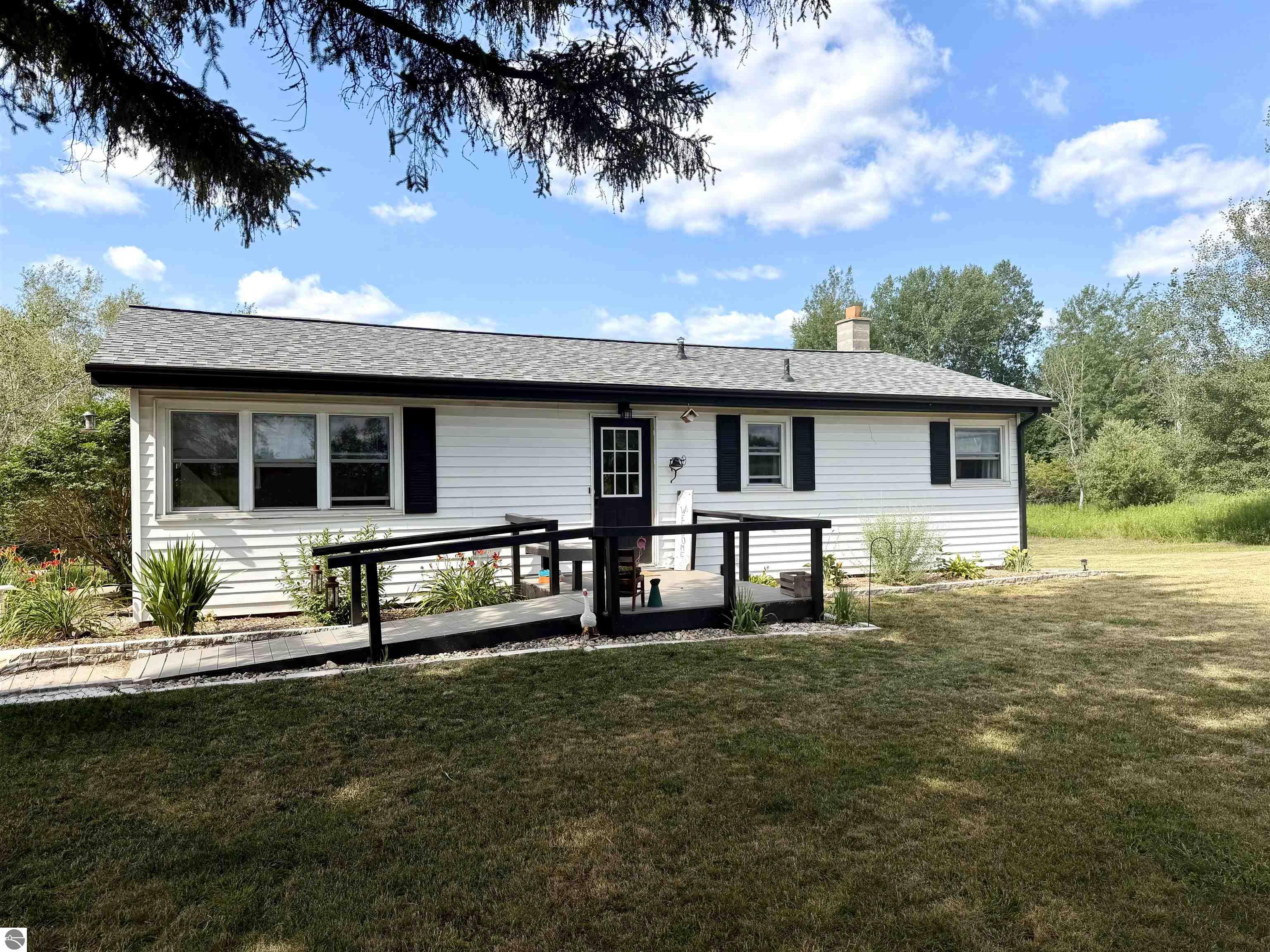 18994 W Two Mile Road, Hersey, MI 49639 — Photo 4