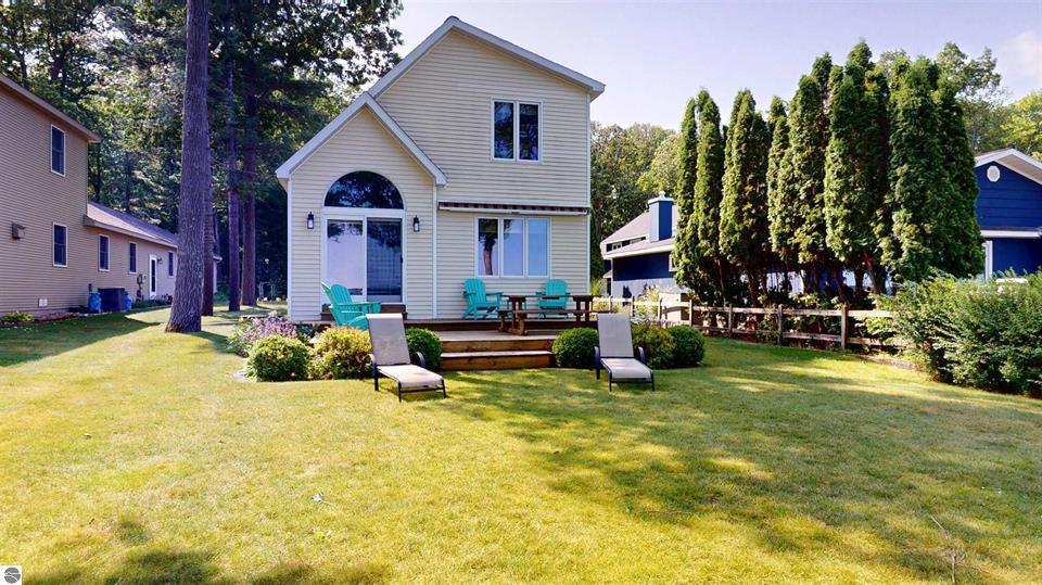 9612 Fowler Lane on Torch Lake