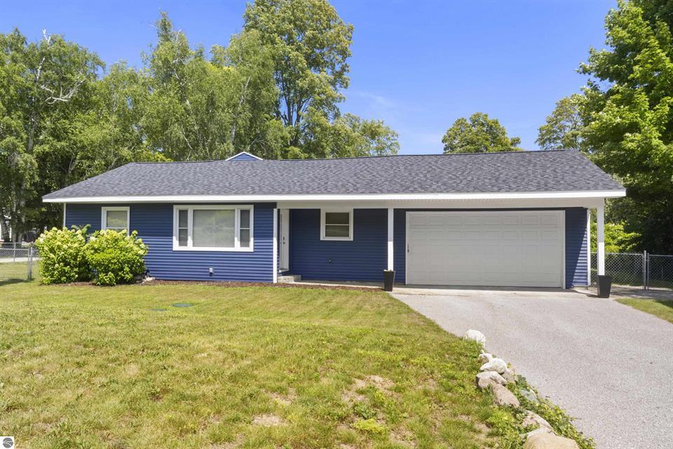 4238 Mollineaux Road on Crystal Lake