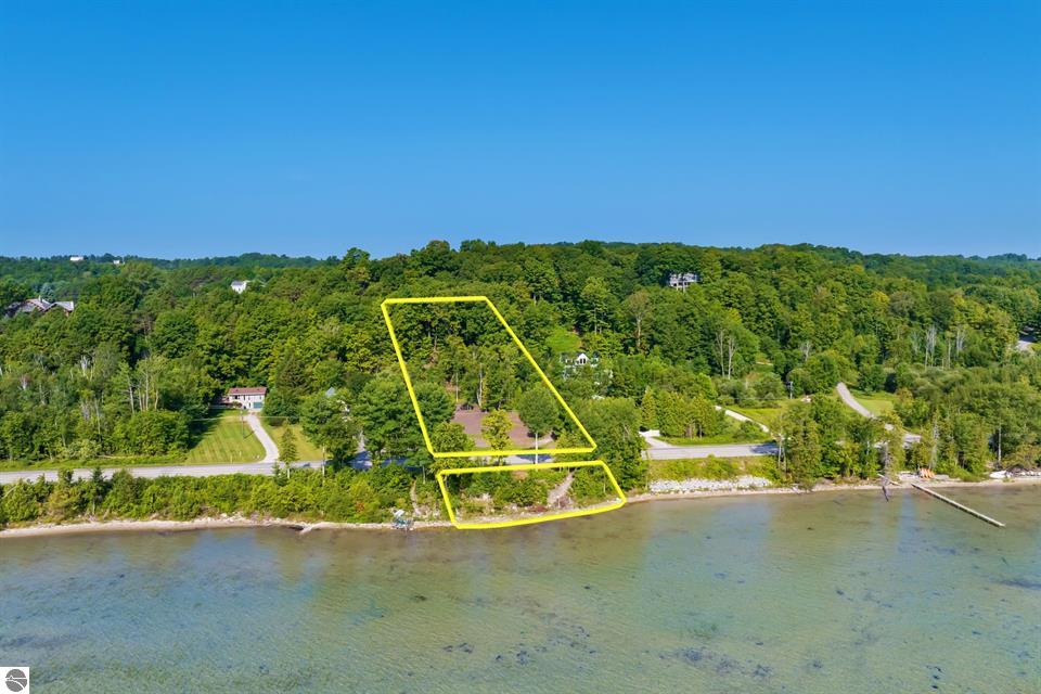 4800 S West Bay Shore Drive on West Bay