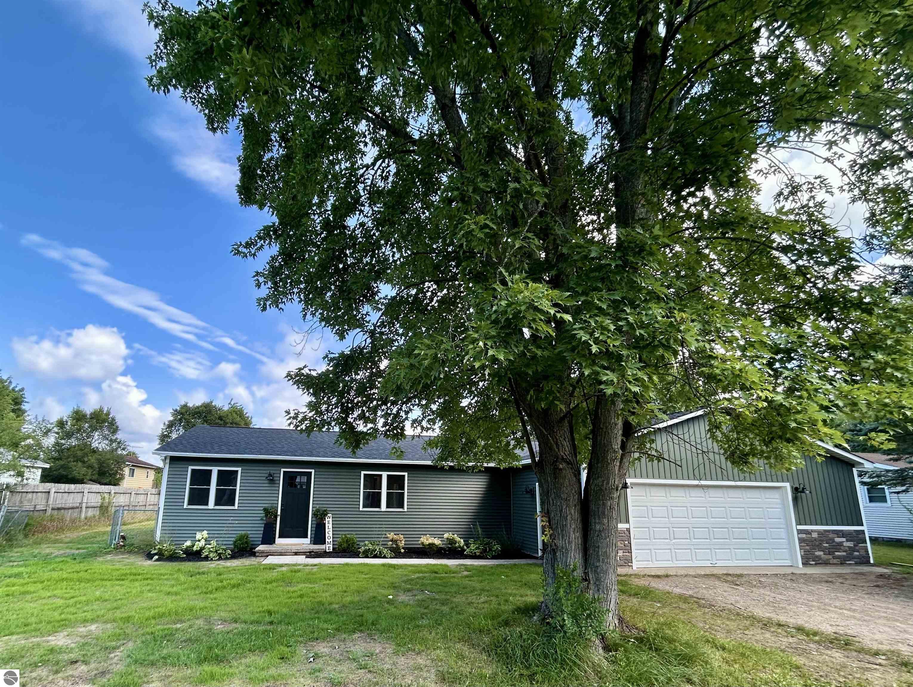 S 4358 Manor Wood Drive