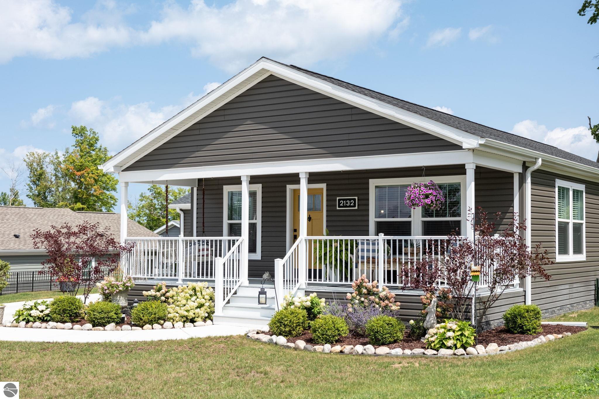 2132 Vista View Drive, Traverse City — image 2