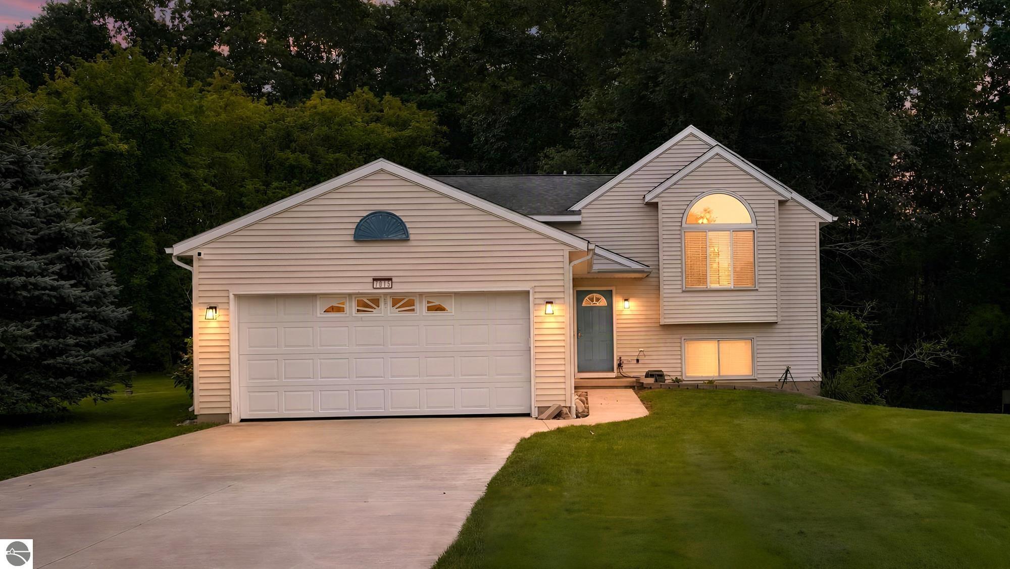 7015 Cedar Highlands Drive, Cedar Springs, MI 49319, Cedar Springs MI
