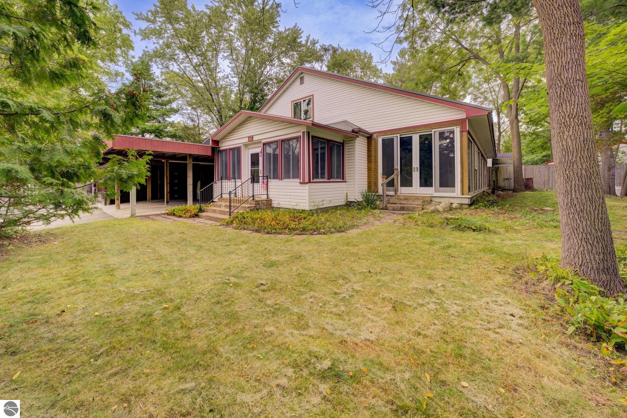 125 S Cedar Street