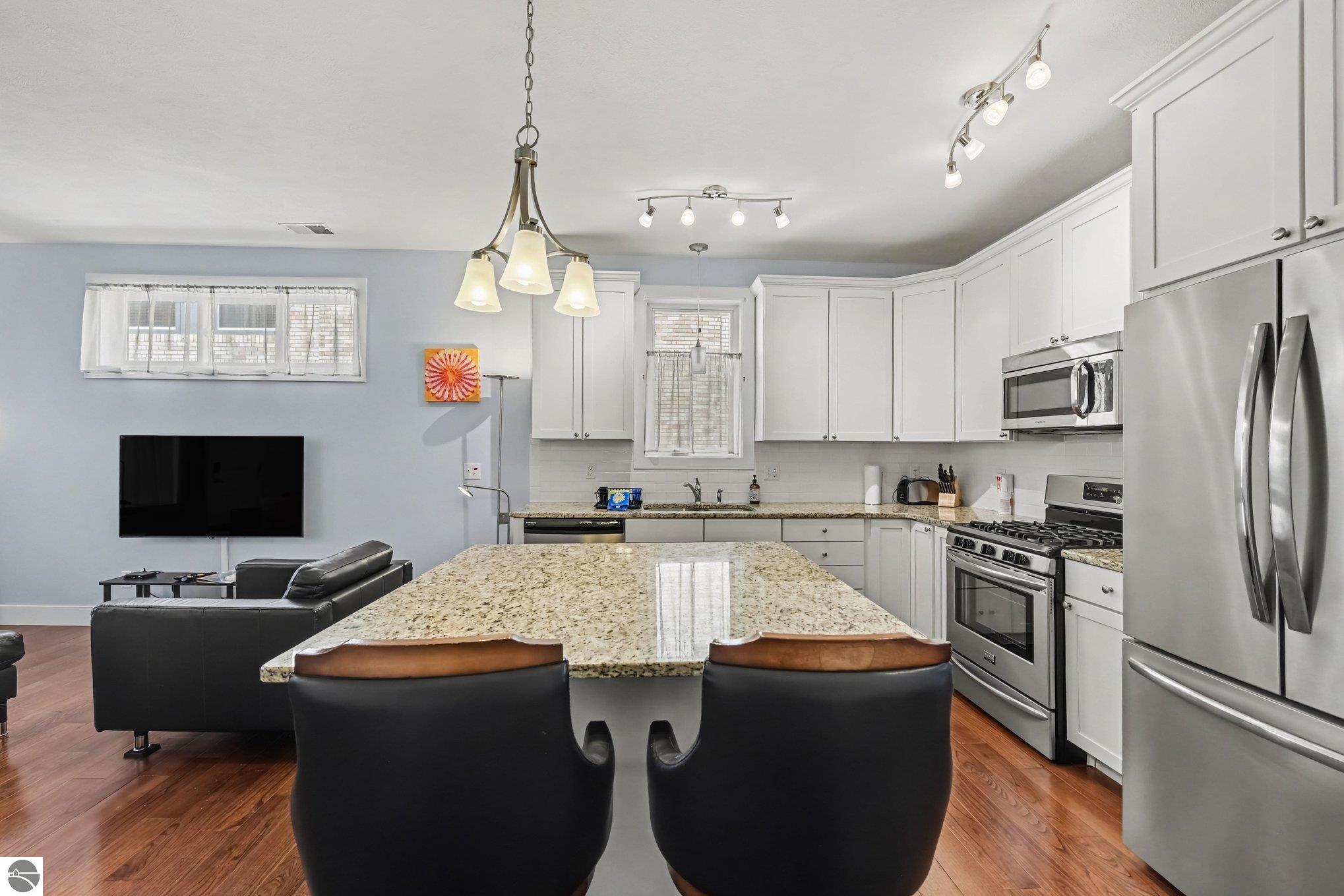 119 E Eighth Street # 5 Unit: #5
