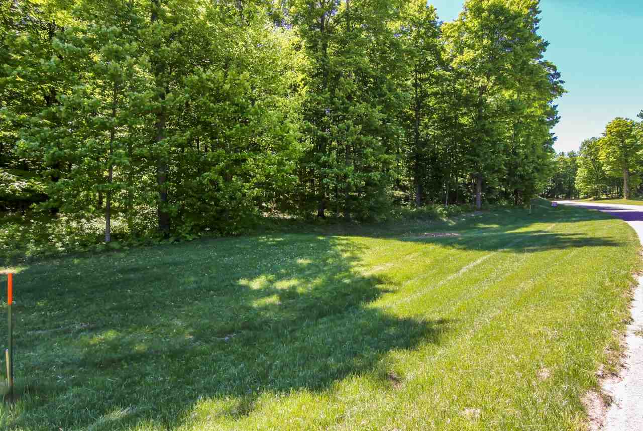 Photo 3 of Land for sale at 001 Heather Ridge Trl, Beulah, MI 49617 | MLS# 78080051314 | Listing updated on 2026-10-01