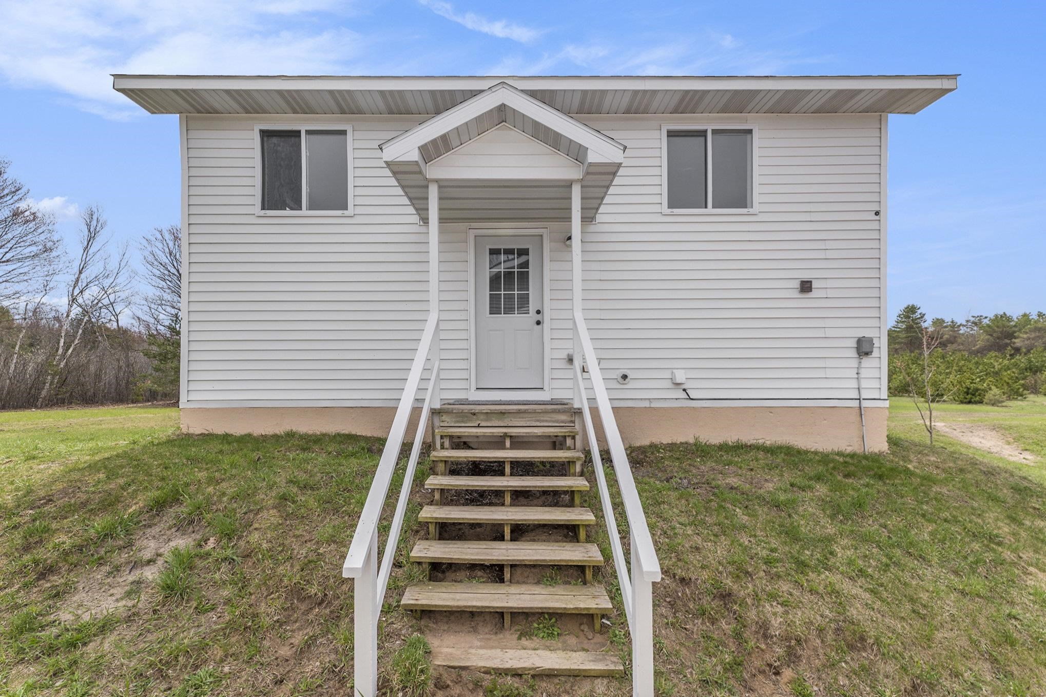 19279 St. Johns Road, Interlochen, MI, 49643