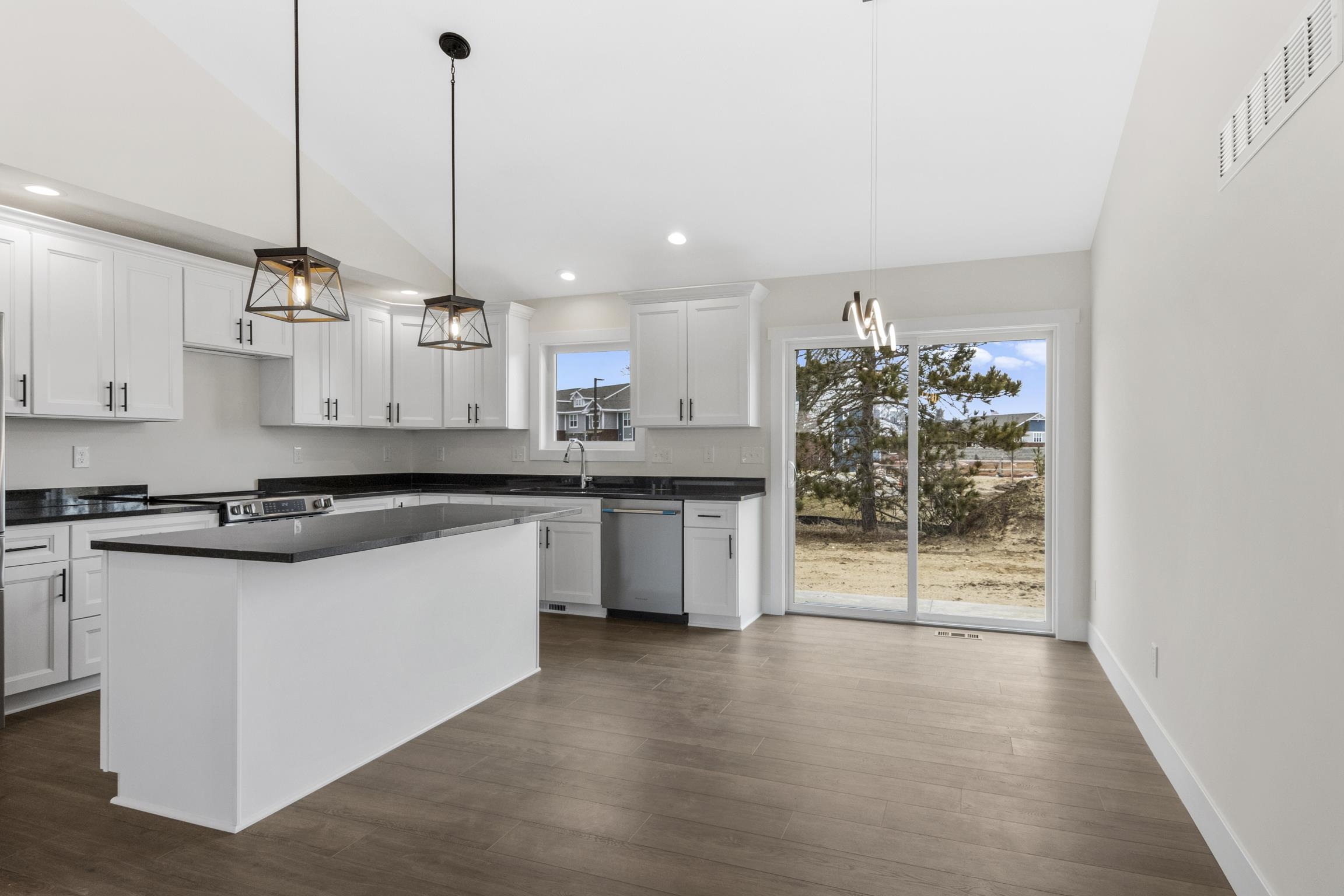 Traverse City, MI, 49685