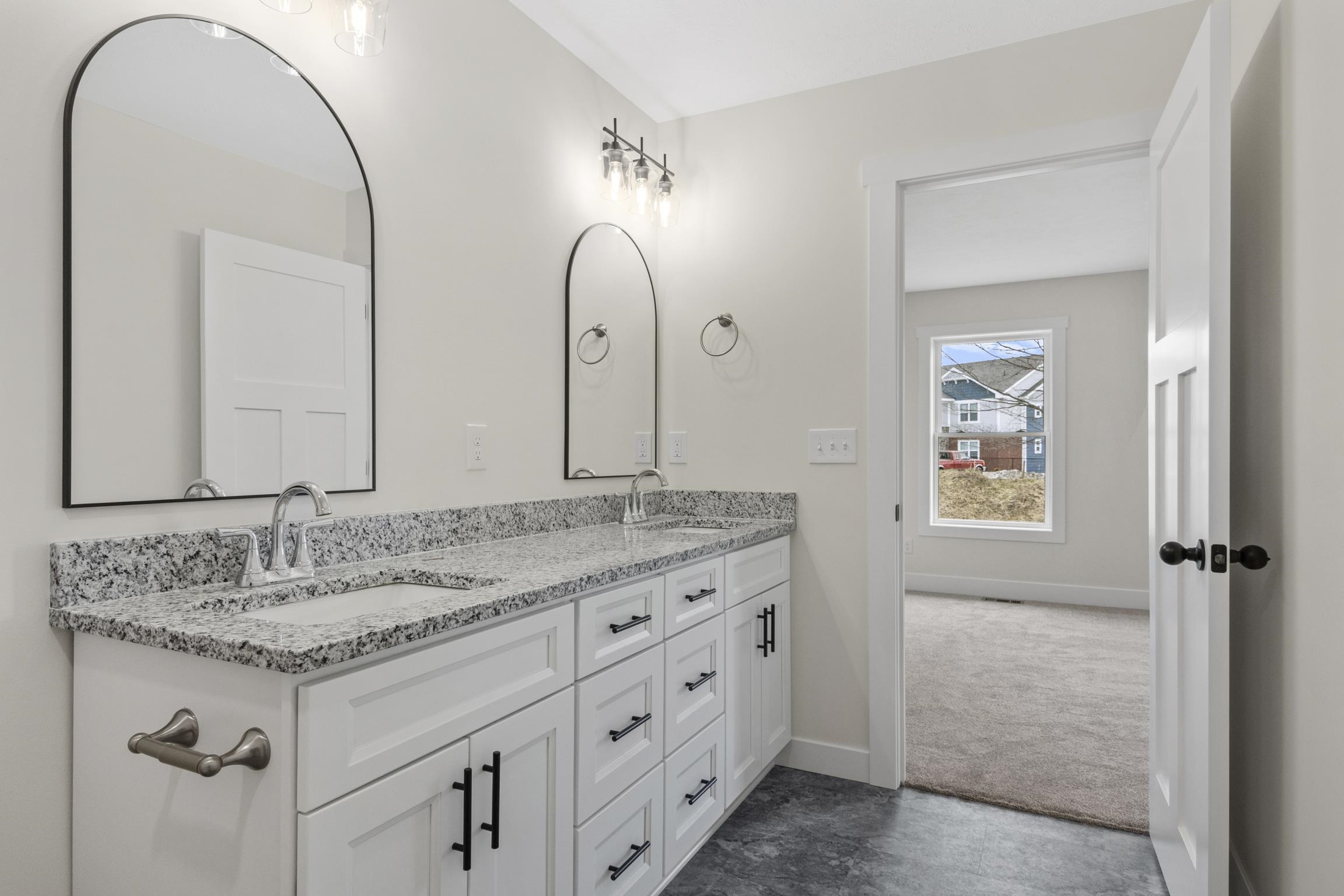 Traverse City, MI, 49685