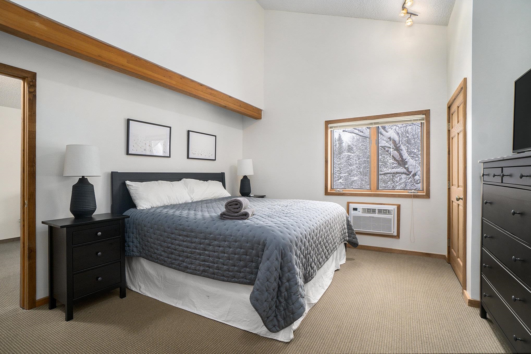 Photo 4 of Condominium at 6658 Schuss Mountain Ln #3272, Mancelona, MI 49659 | MLS# 80060749 |  | Sold on 2026-07-07