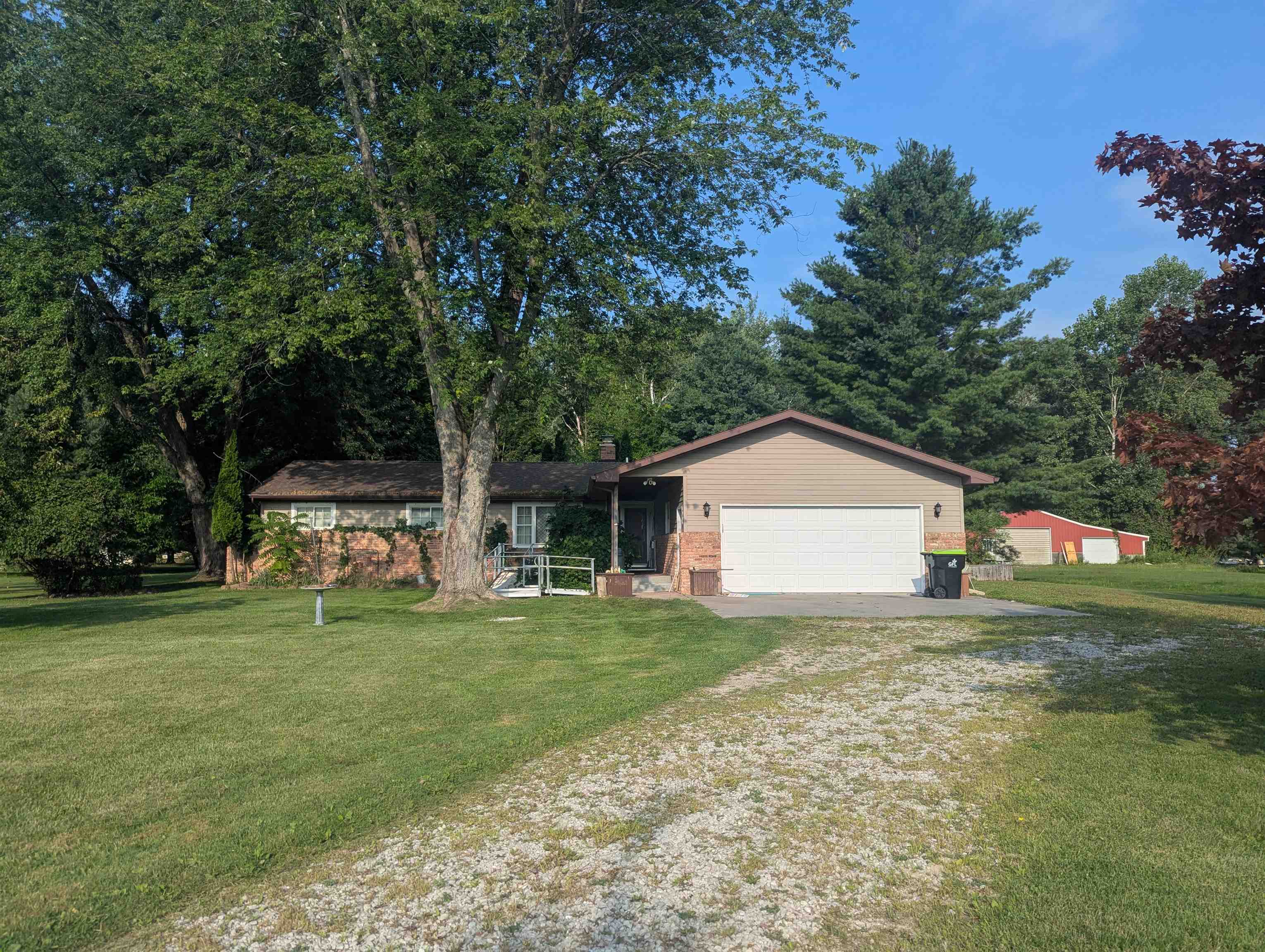 Photo 2 of Single family home for sale at 910 N Court St, Au Gres, MI 48703 | MLS# 77080060897 | Listing updated on 2026-09-20