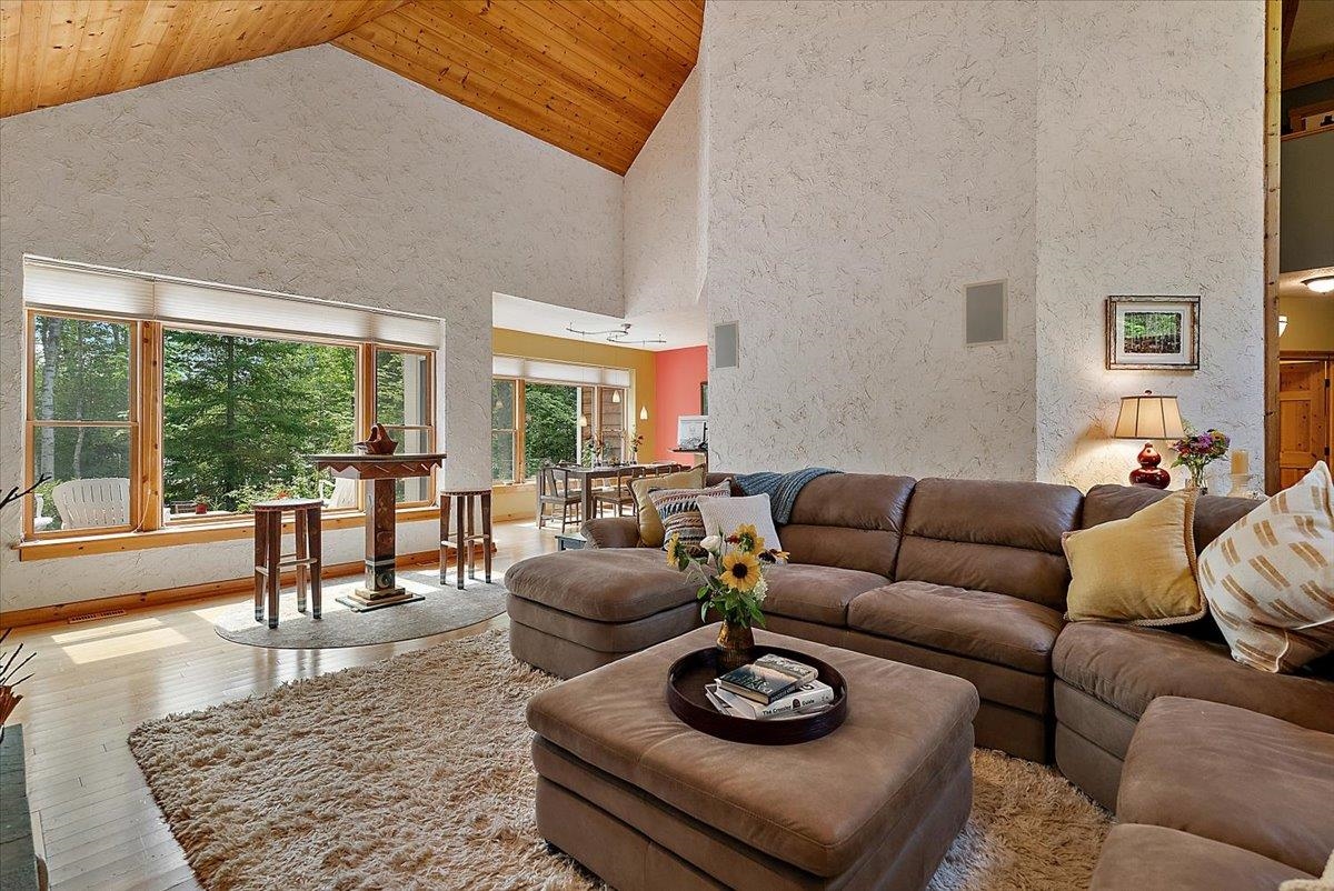 407 N Twin Pines Drive, Lake Leelanau, MI, 49653